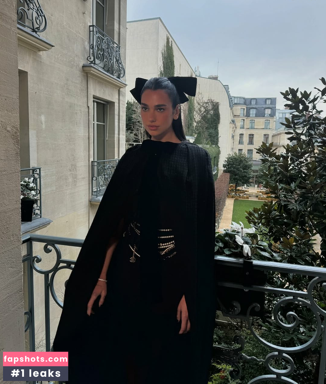 Dua Lipa gallery photo #642