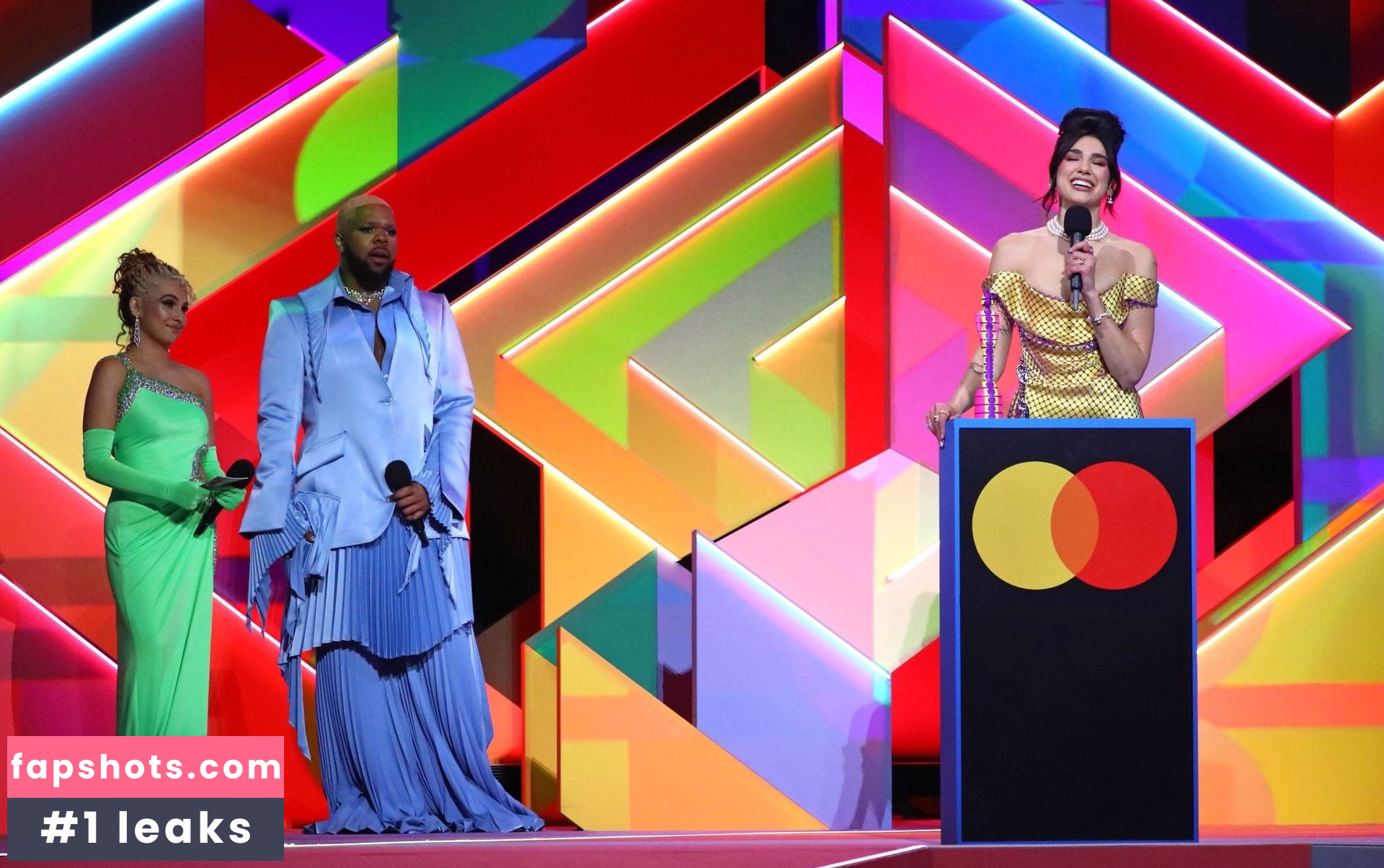 Dua Lipa gallery photo #6415