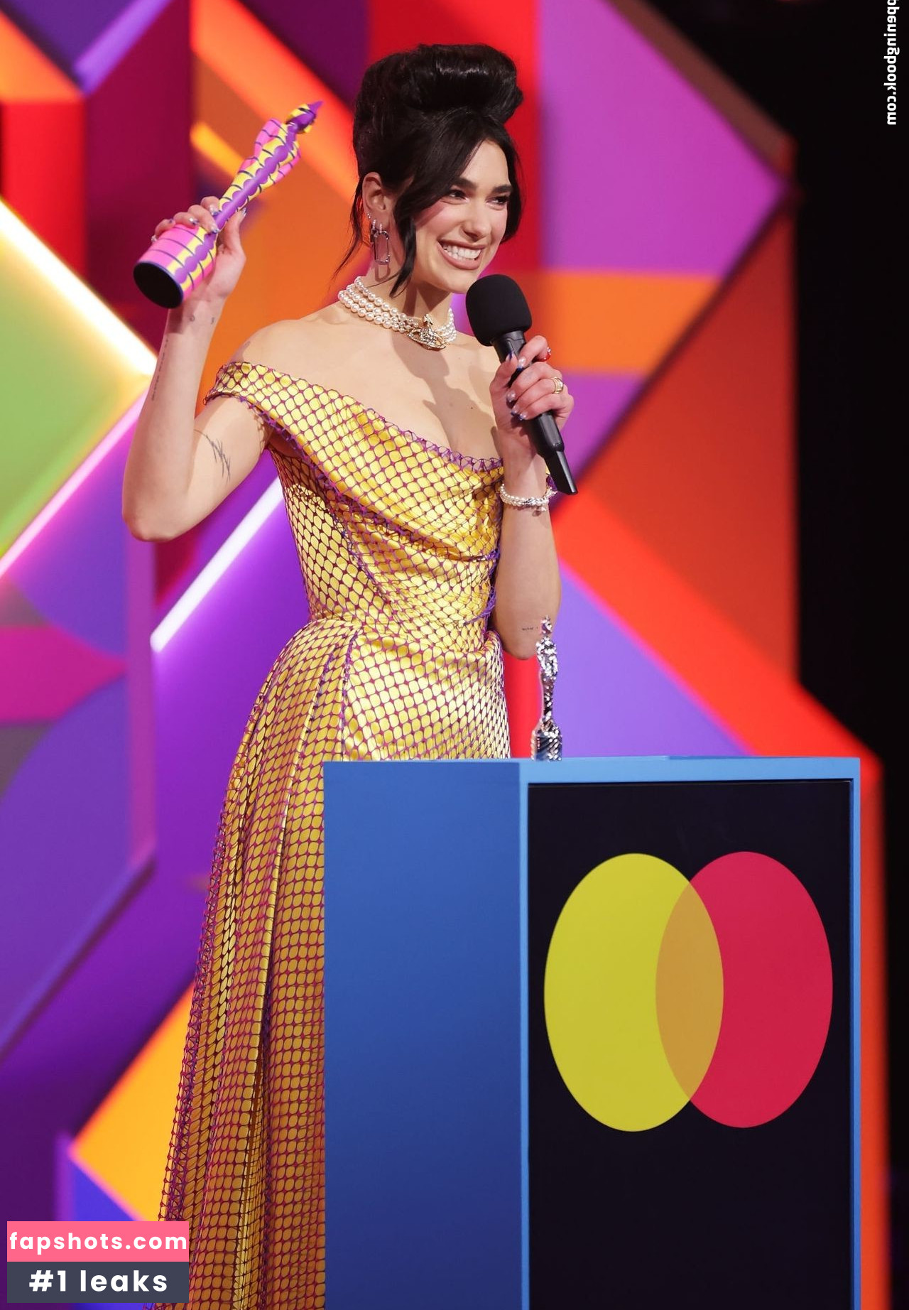 Dua Lipa gallery photo #6431