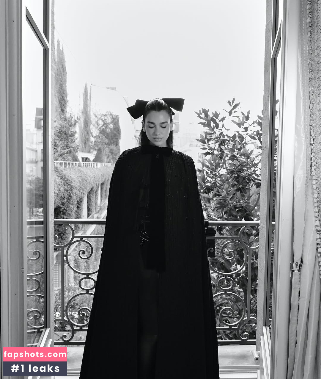 Dua Lipa gallery photo #647