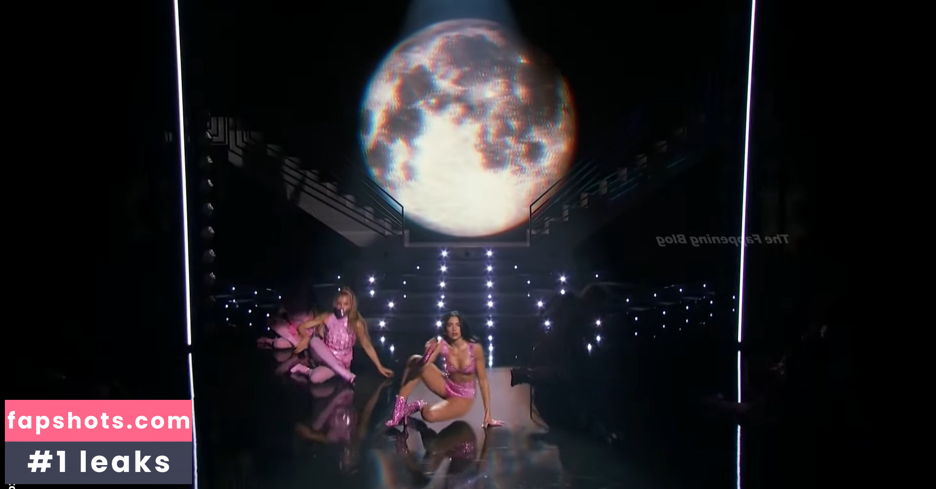 Dua Lipa gallery photo #6473