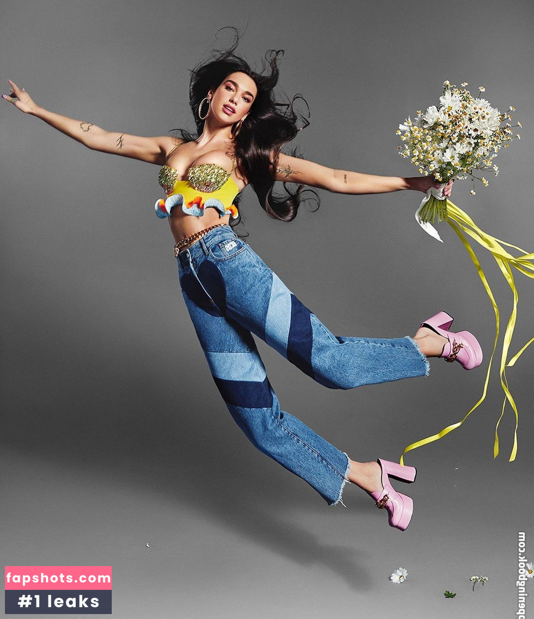 Dua Lipa gallery photo #6548