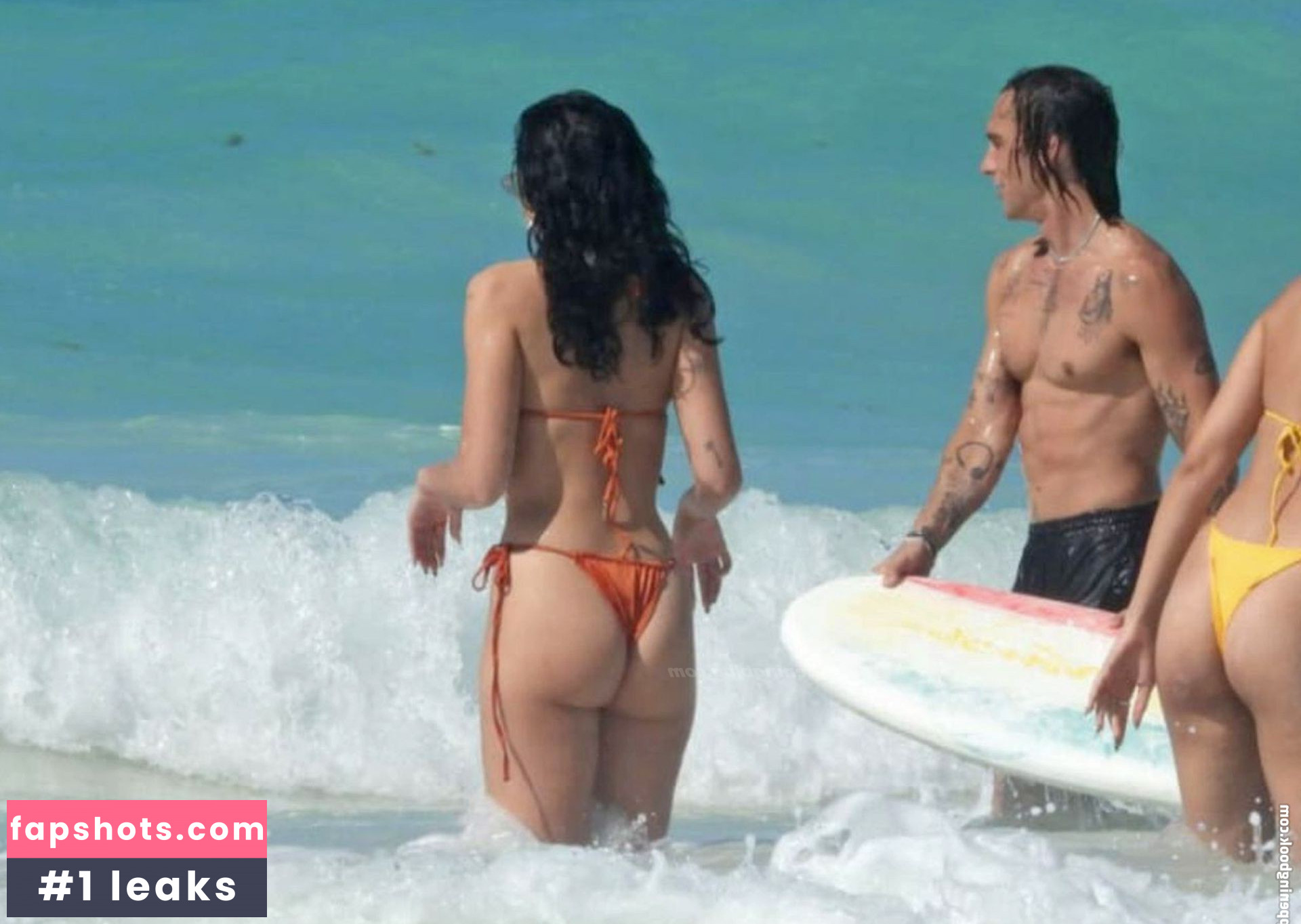 Dua Lipa gallery photo #6587