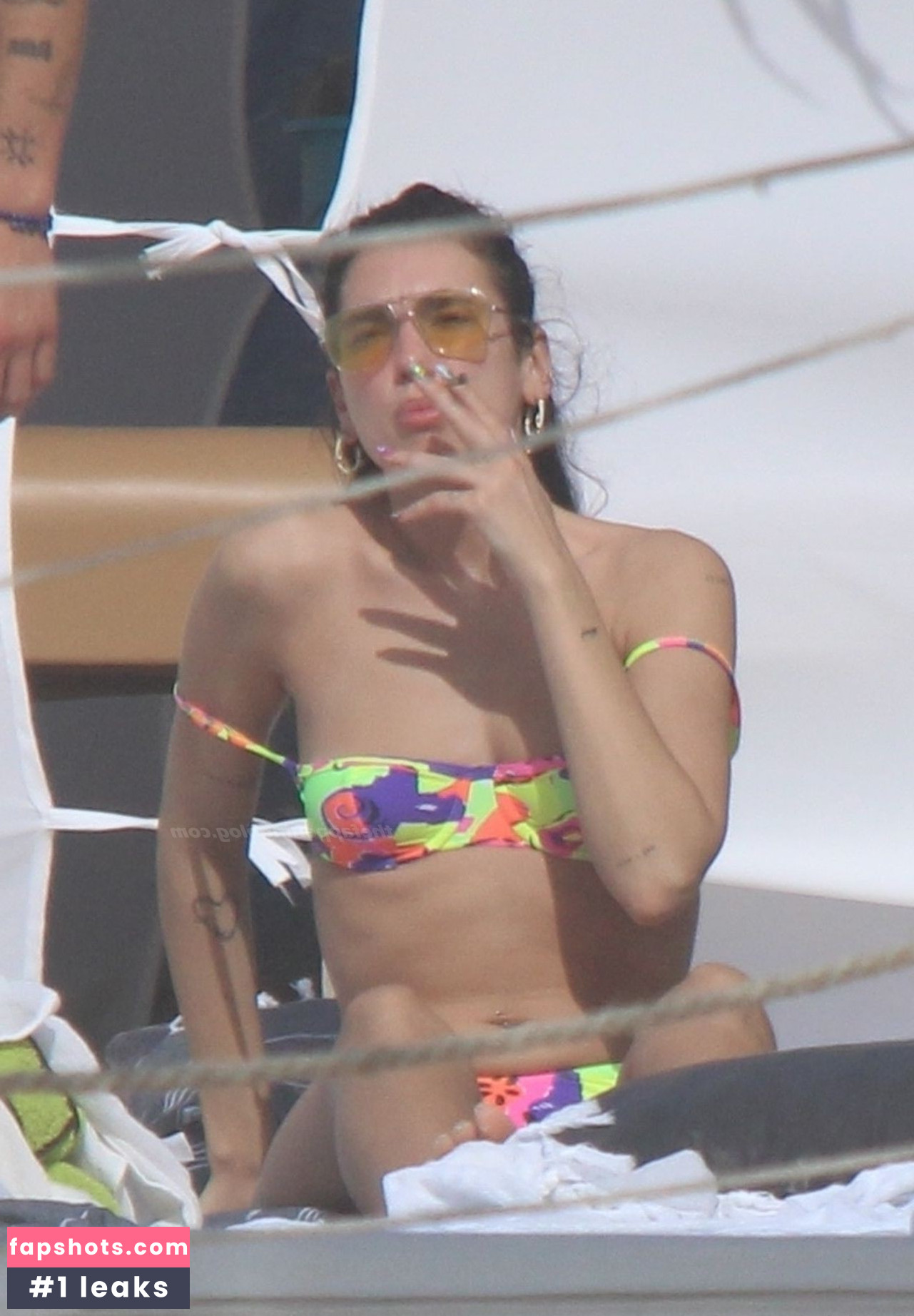 Dua Lipa gallery photo #6654