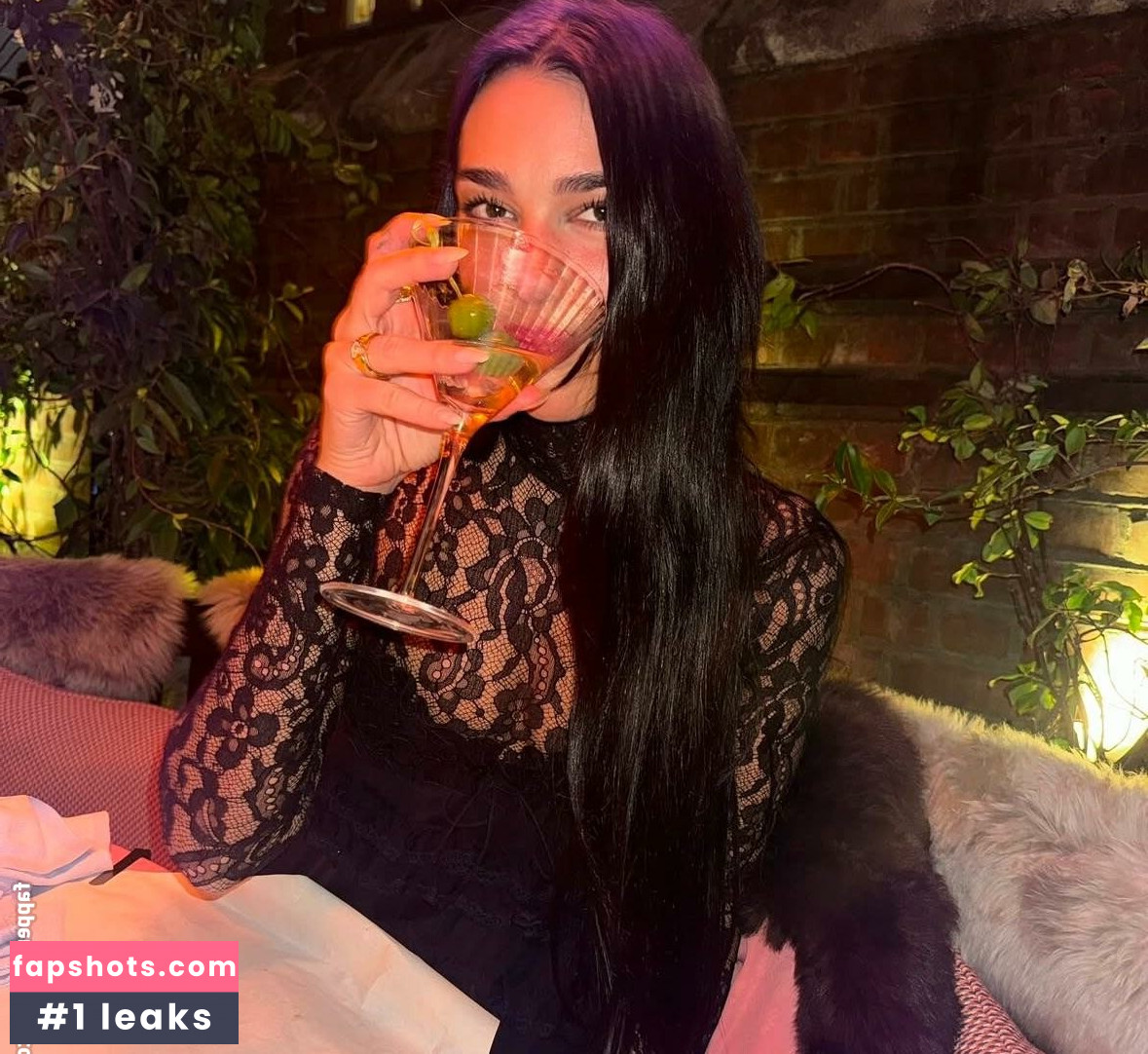 Dua Lipa gallery photo #668