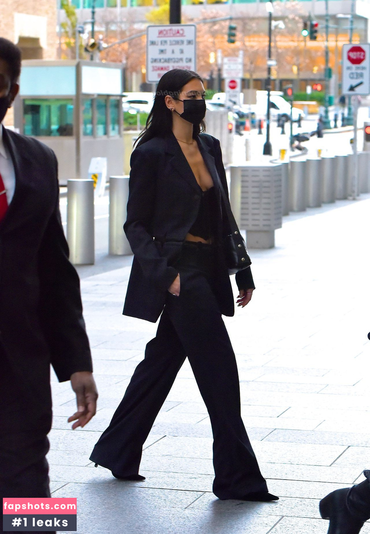 Dua Lipa gallery photo #6745