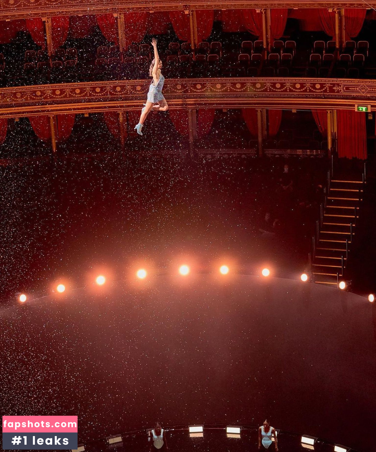 Dua Lipa gallery photo #6761