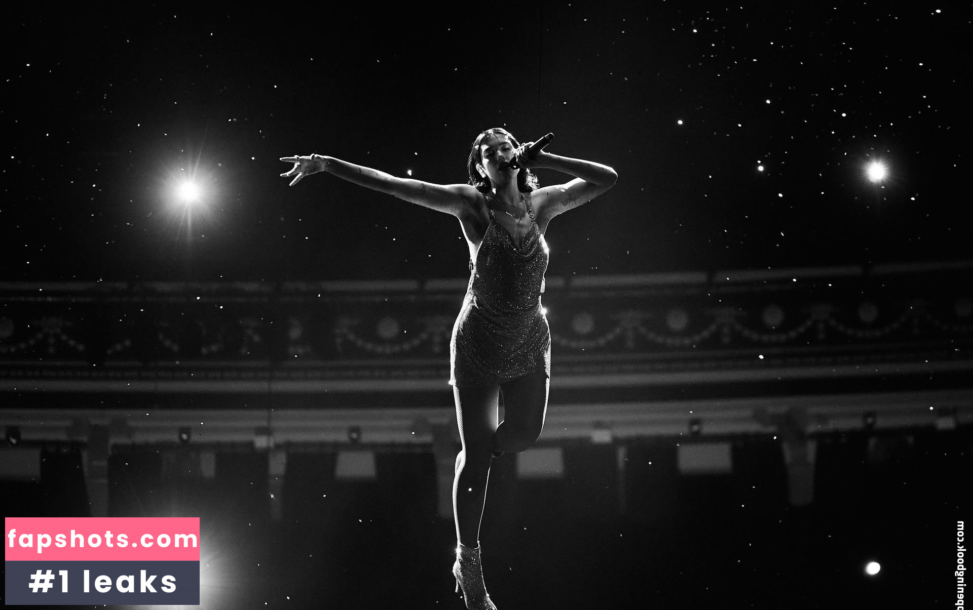 Dua Lipa gallery photo #6783