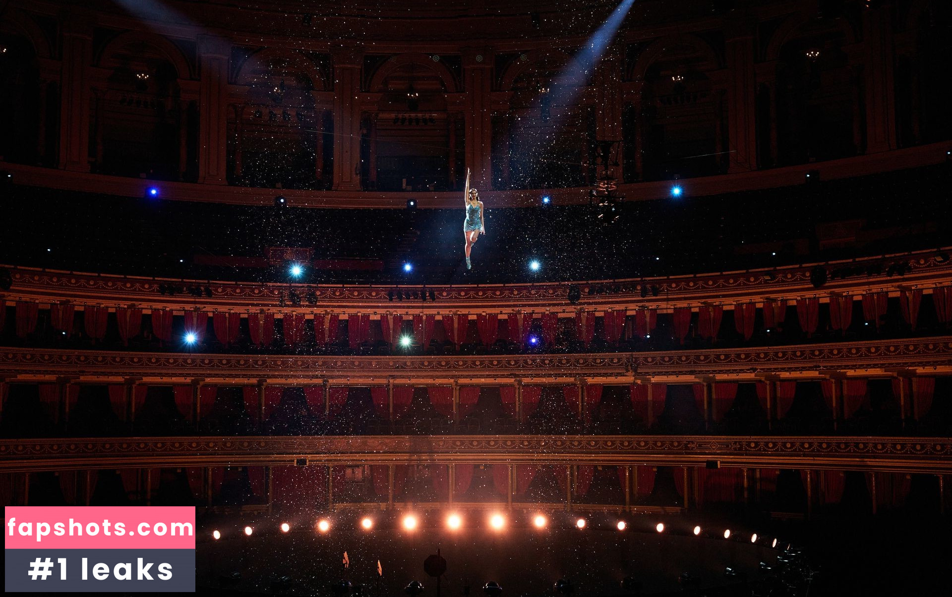 Dua Lipa gallery photo #6793