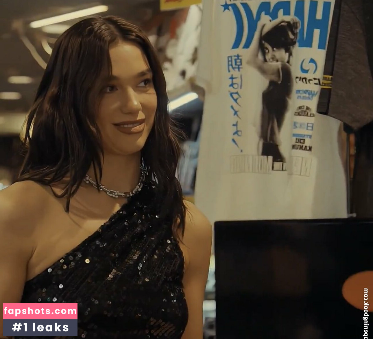 Dua Lipa gallery photo #681