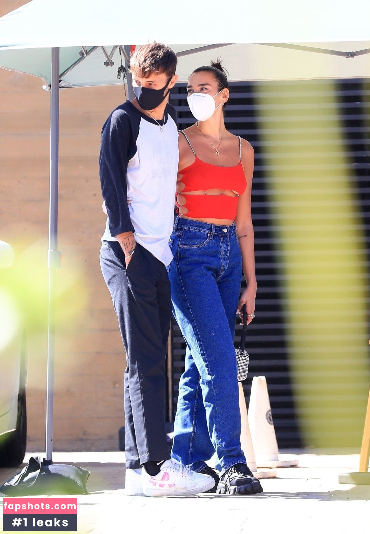 Dua Lipa gallery photo #6833