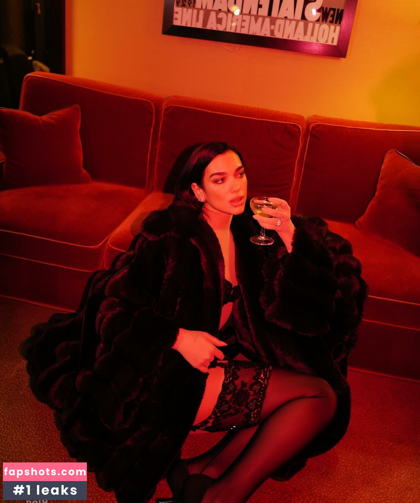 Dua Lipa gallery photo #686