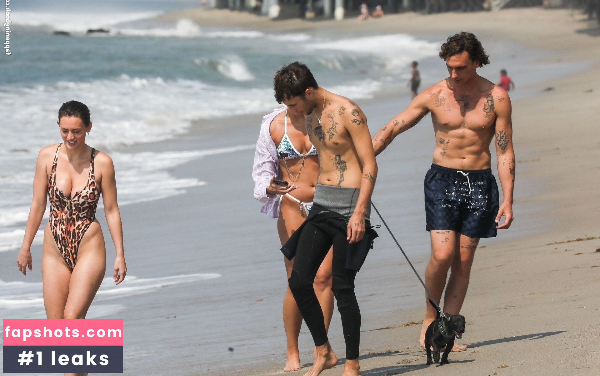 Dua Lipa gallery photo #6869