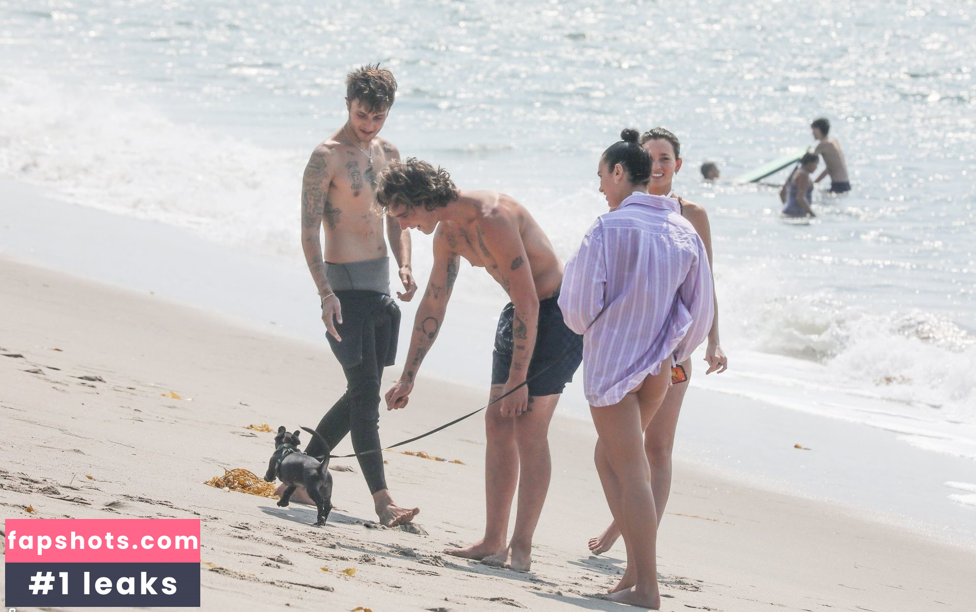 Dua Lipa gallery photo #6882