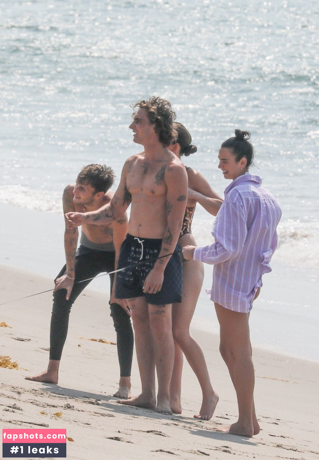 Dua Lipa gallery photo #6888