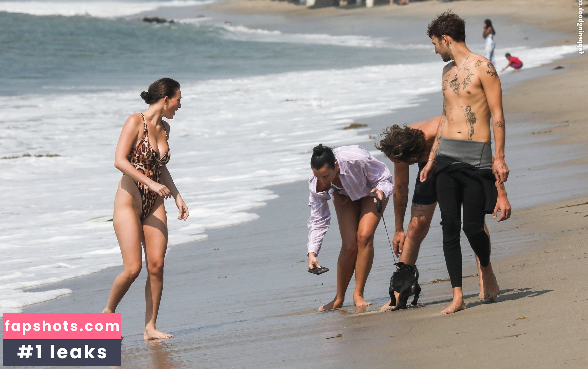 Dua Lipa gallery photo #6907