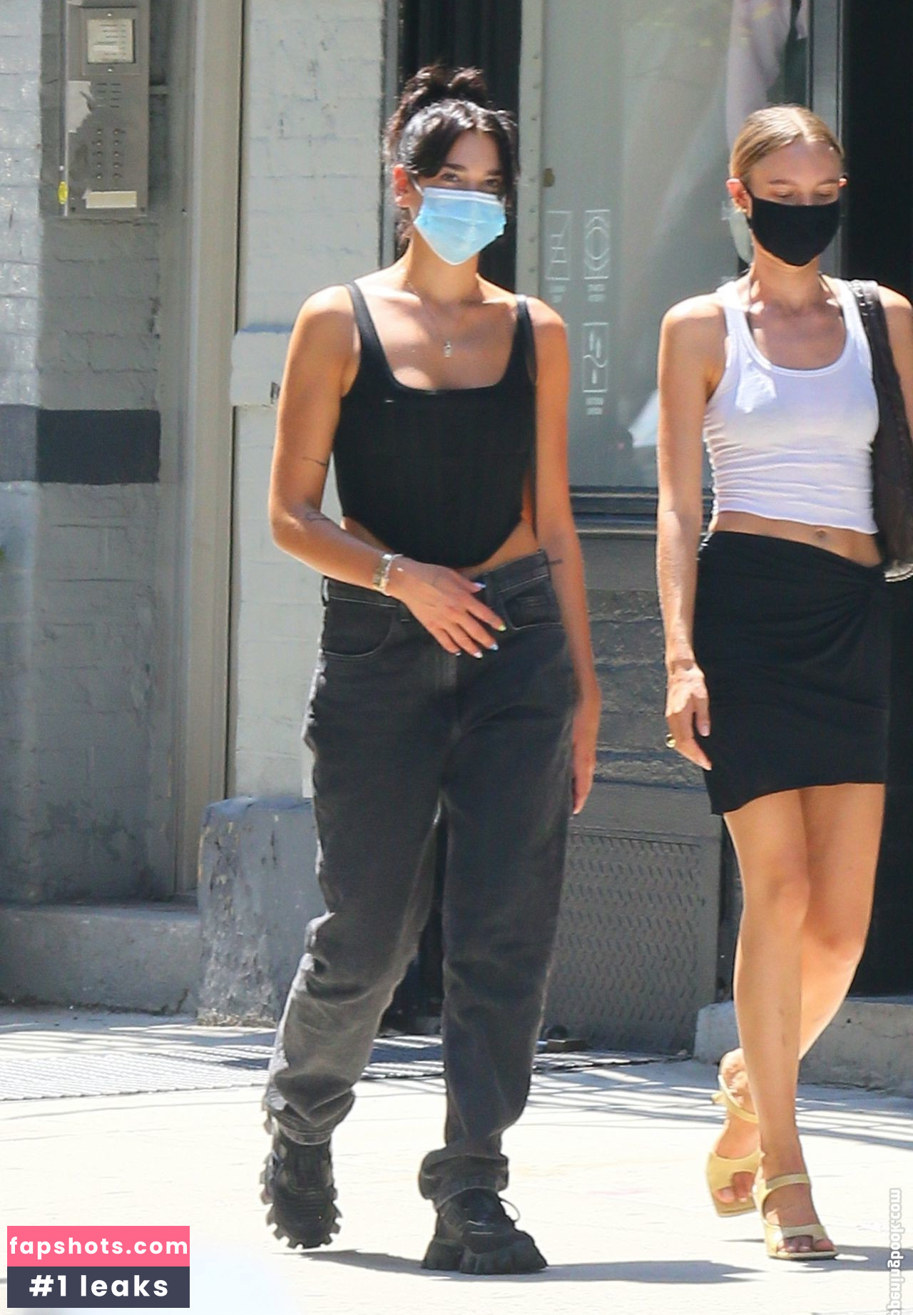 Dua Lipa gallery photo #7028