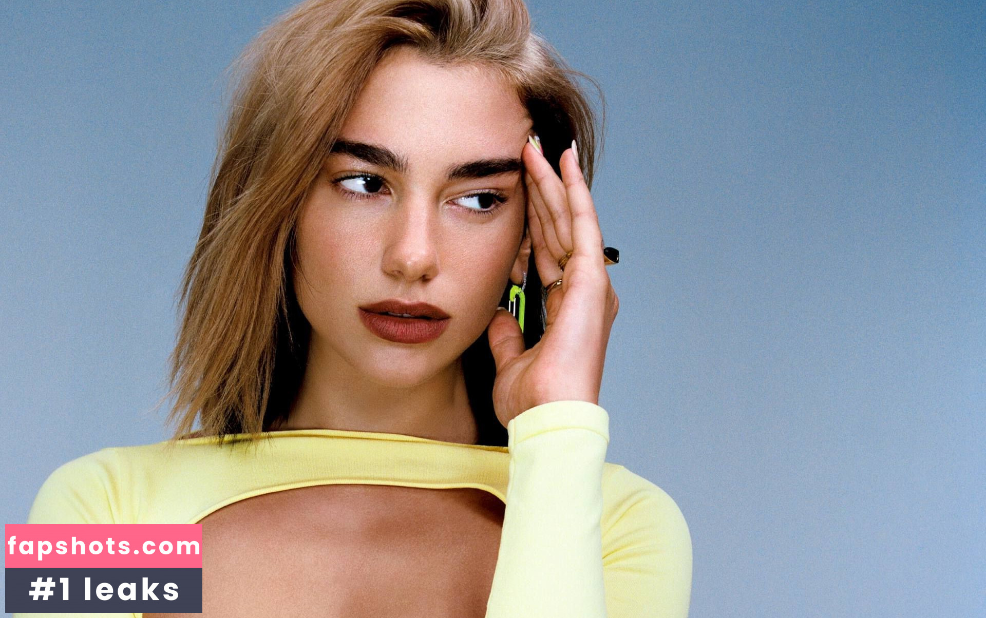 Dua Lipa gallery photo #7097
