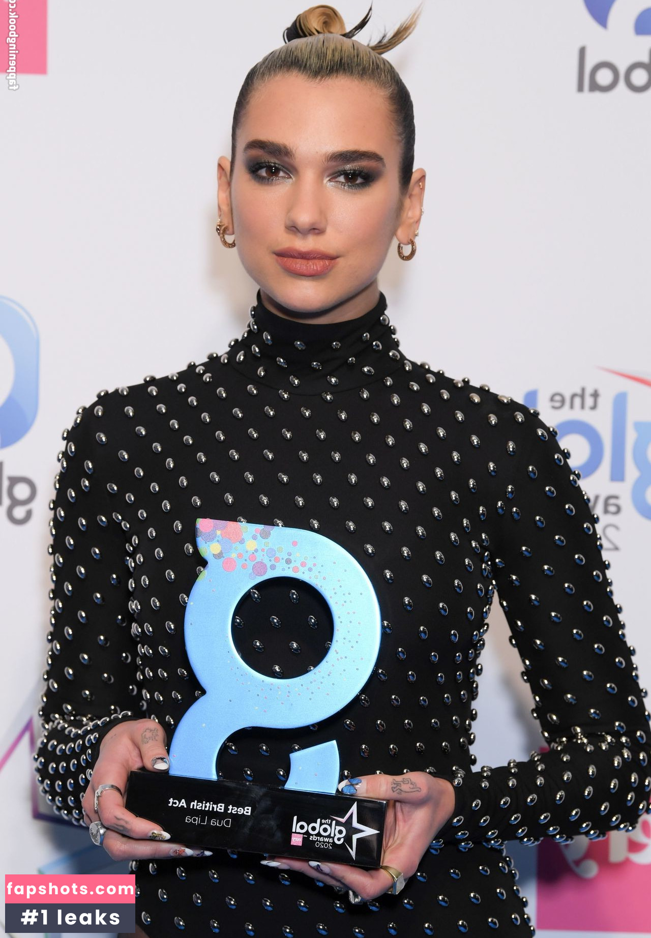 Dua Lipa gallery photo #7122