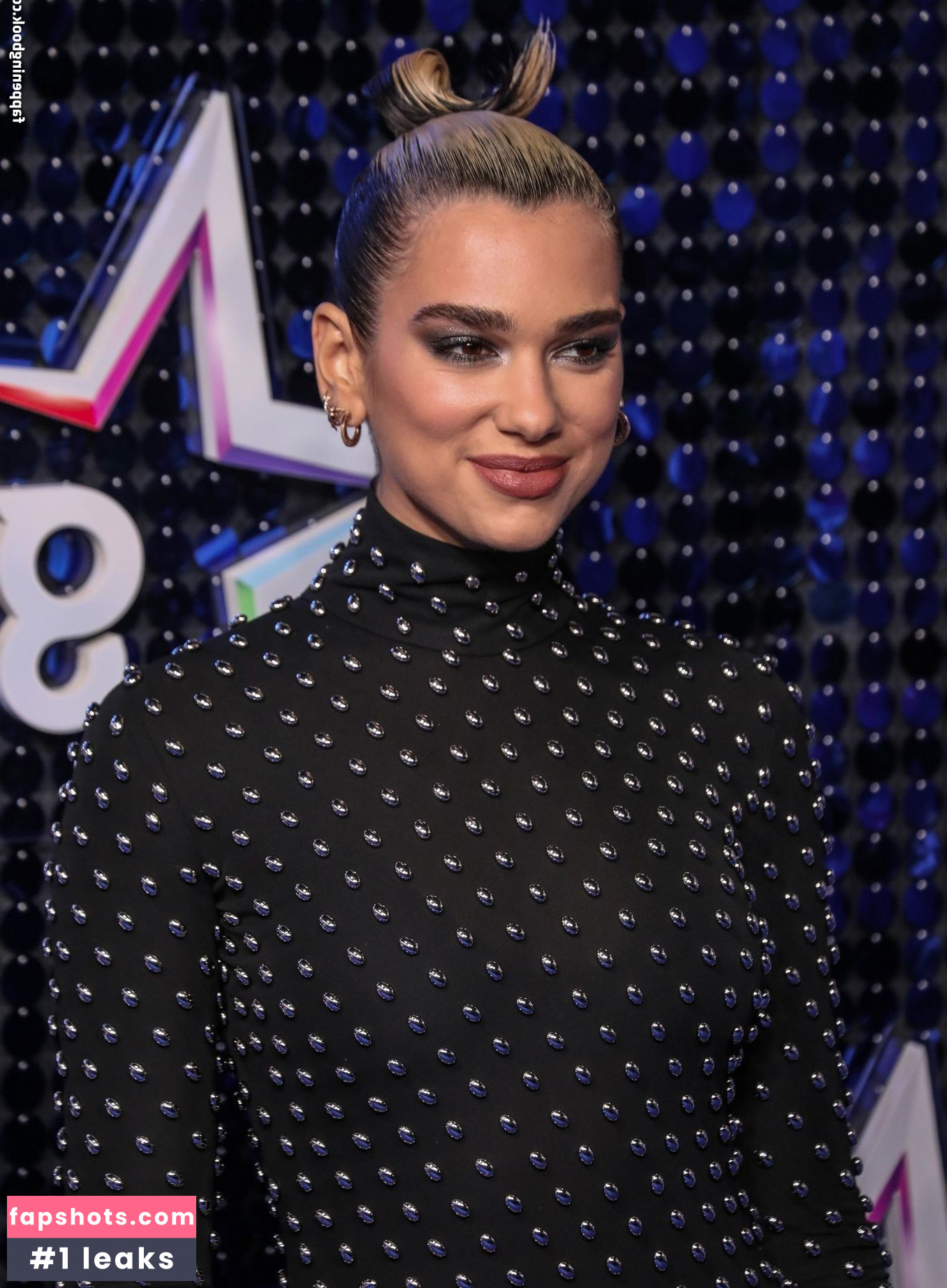 Dua Lipa gallery photo #7131