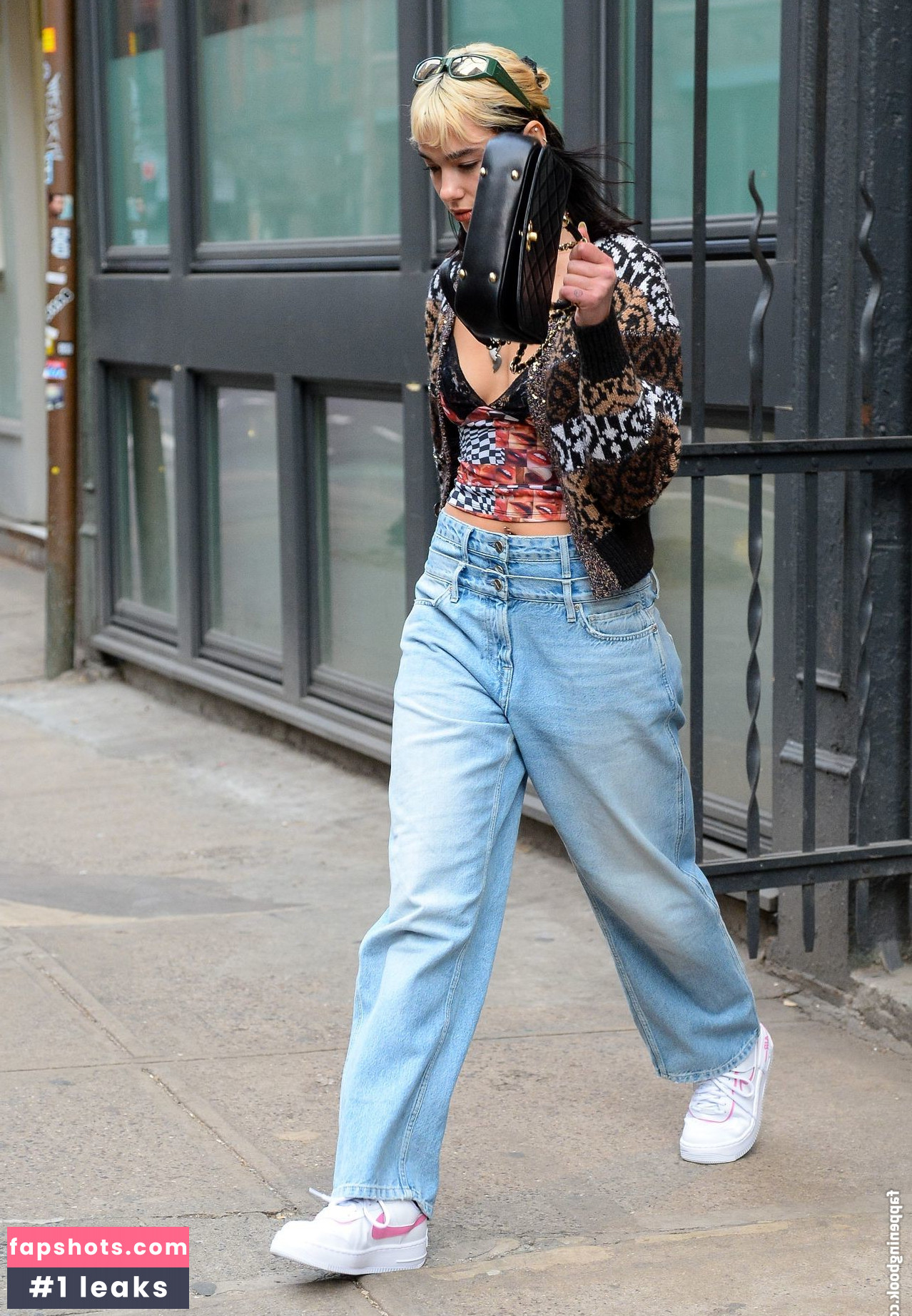 Dua Lipa gallery photo #7178