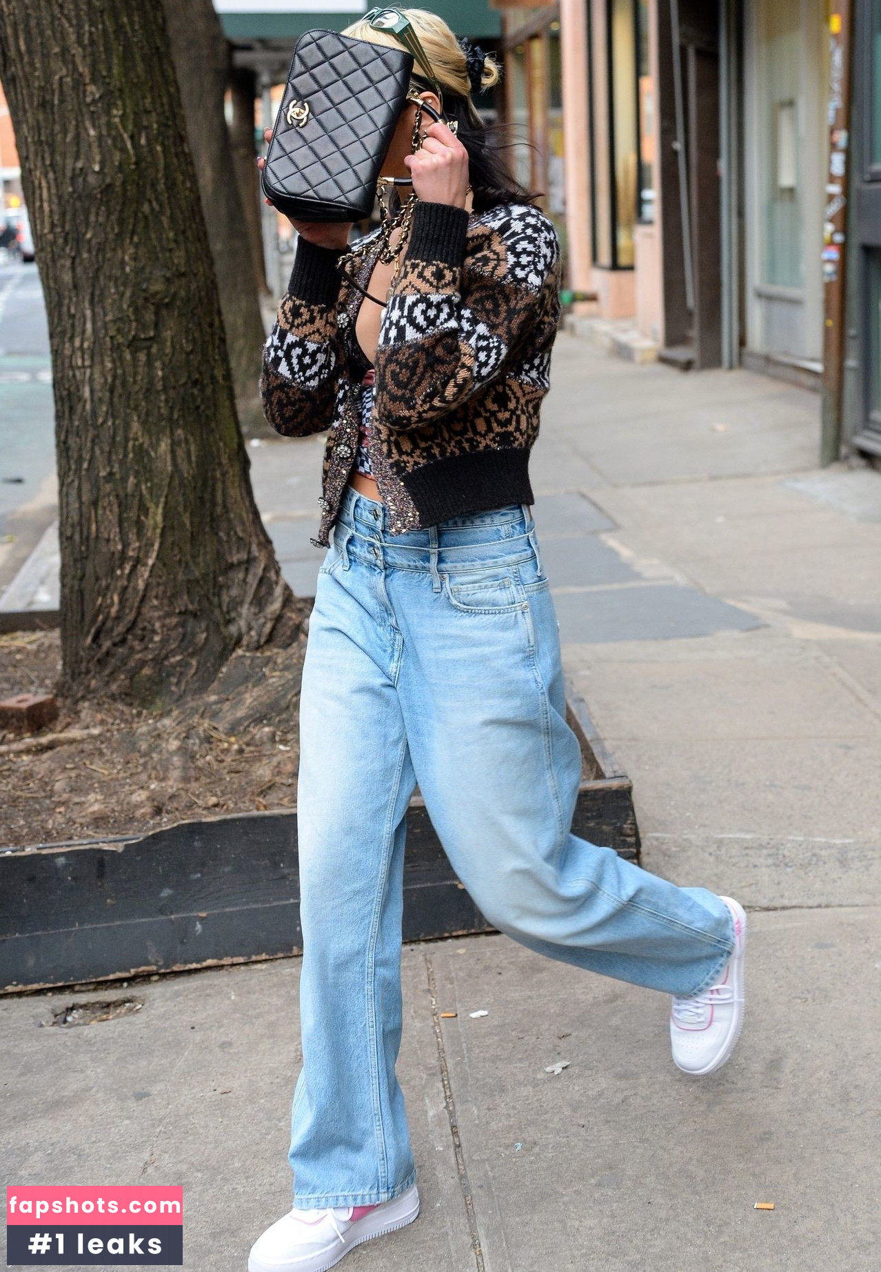 Dua Lipa gallery photo #7204