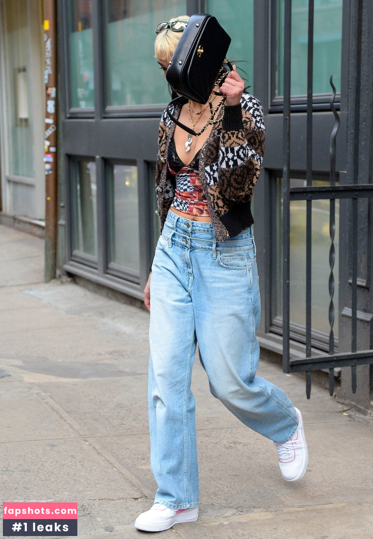 Dua Lipa gallery photo #7208