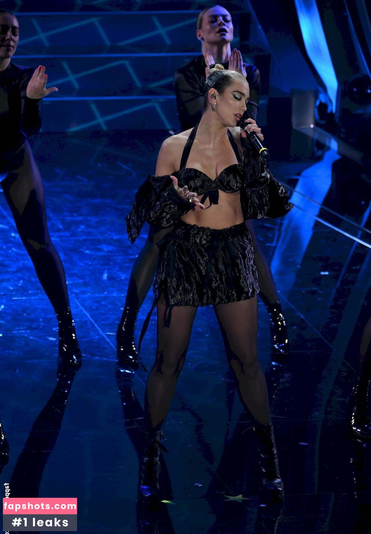 Dua Lipa gallery photo #7267