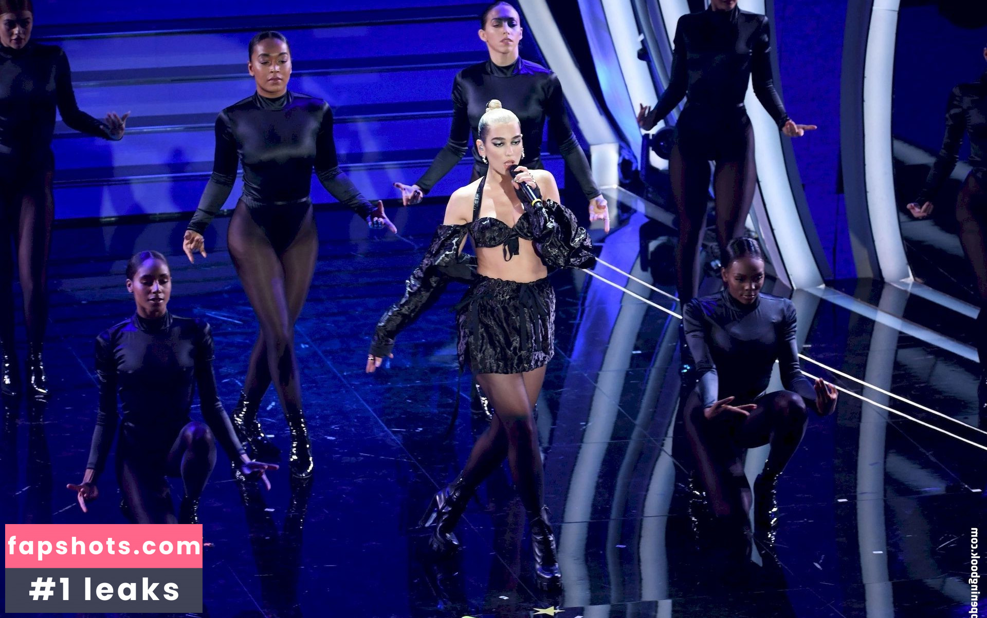 Dua Lipa gallery photo #7274