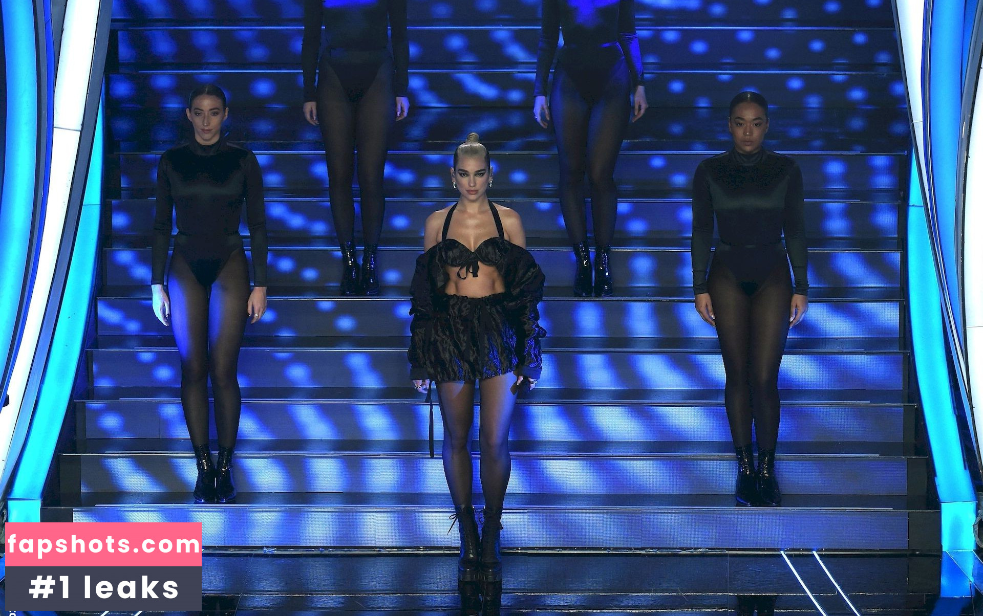 Dua Lipa gallery photo #7314