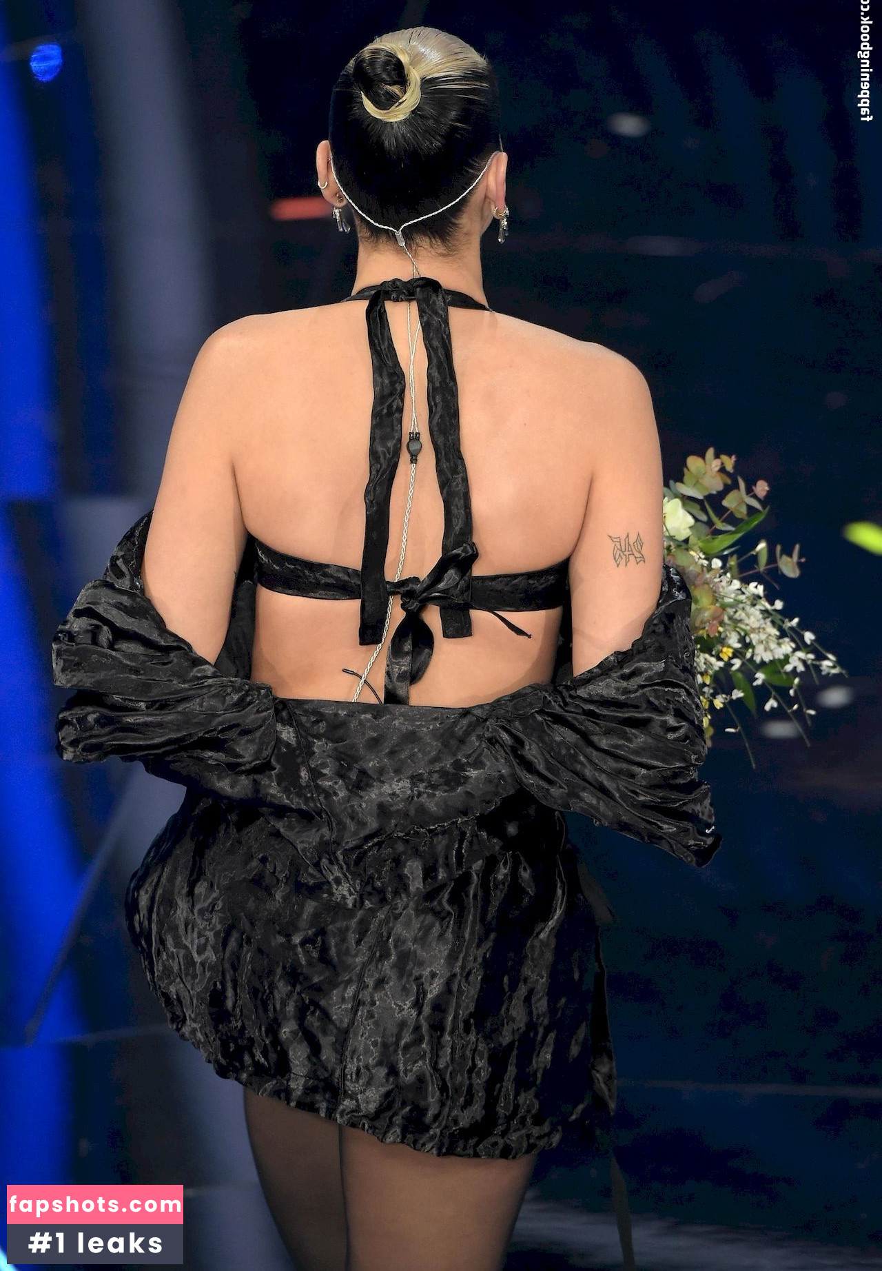 Dua Lipa gallery photo #7327