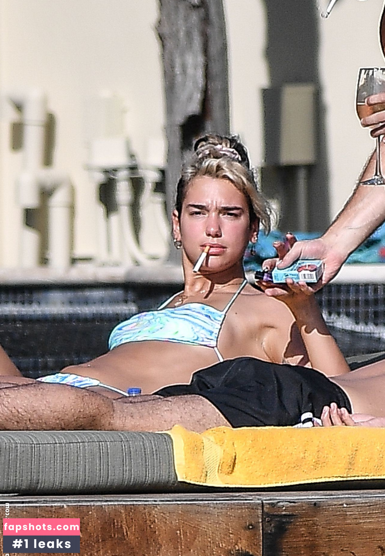 Dua Lipa gallery photo #7338