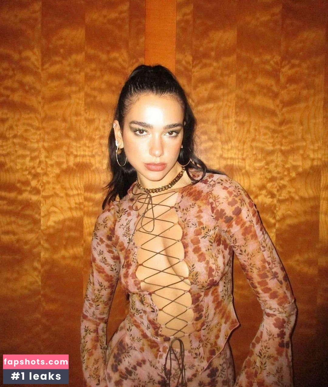 Dua Lipa gallery photo #744