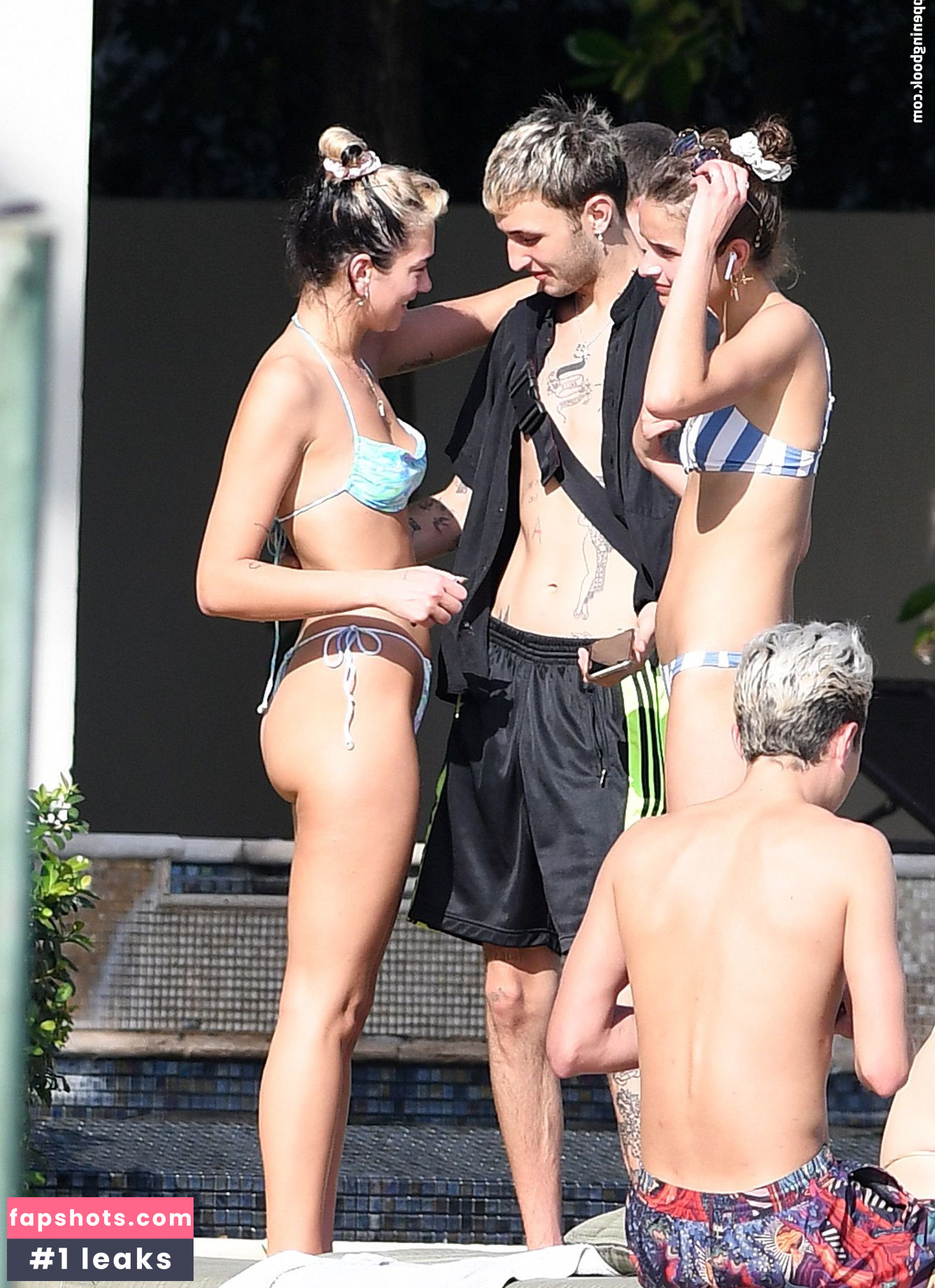 Dua Lipa gallery photo #7466