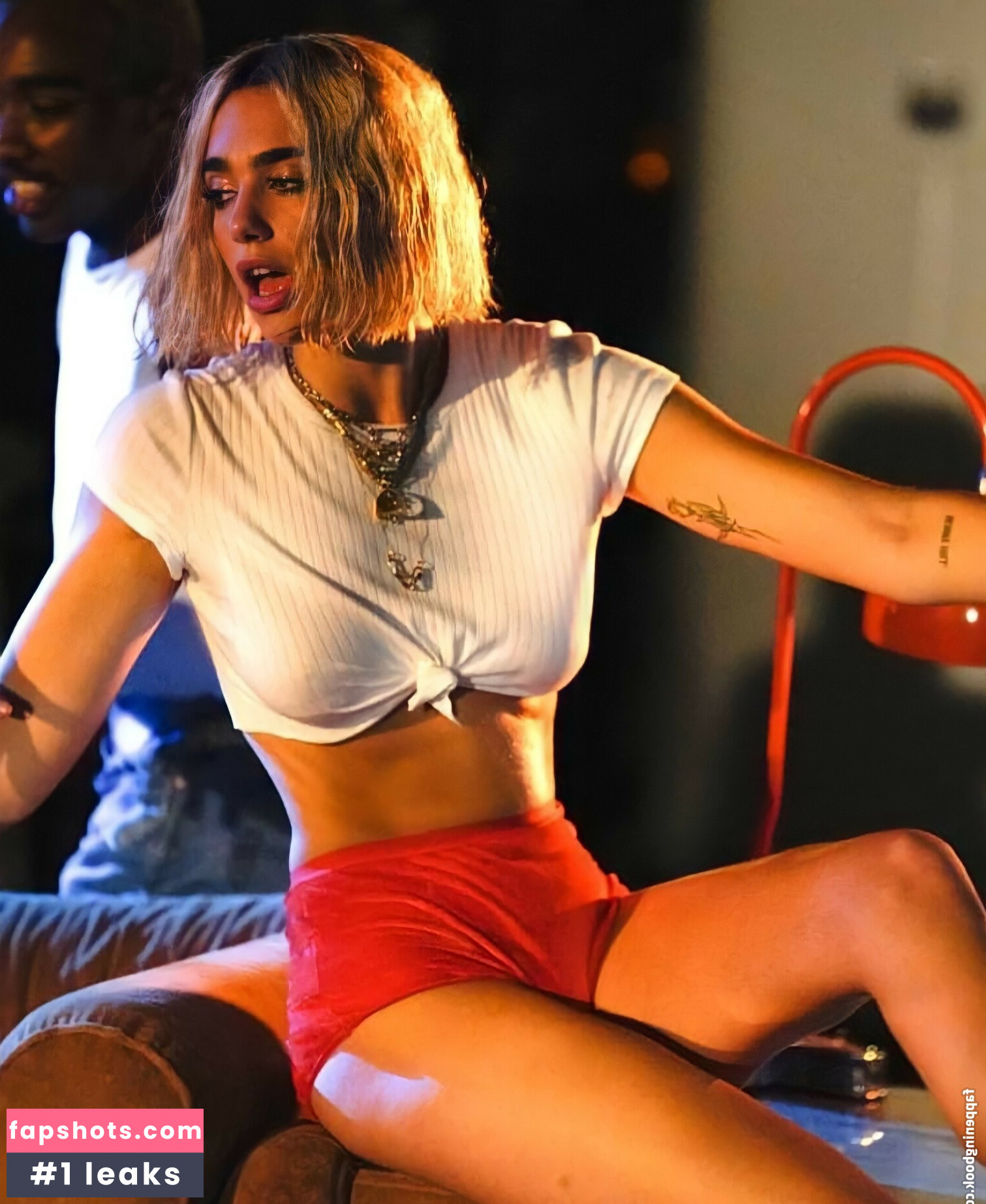 Dua Lipa gallery photo #753