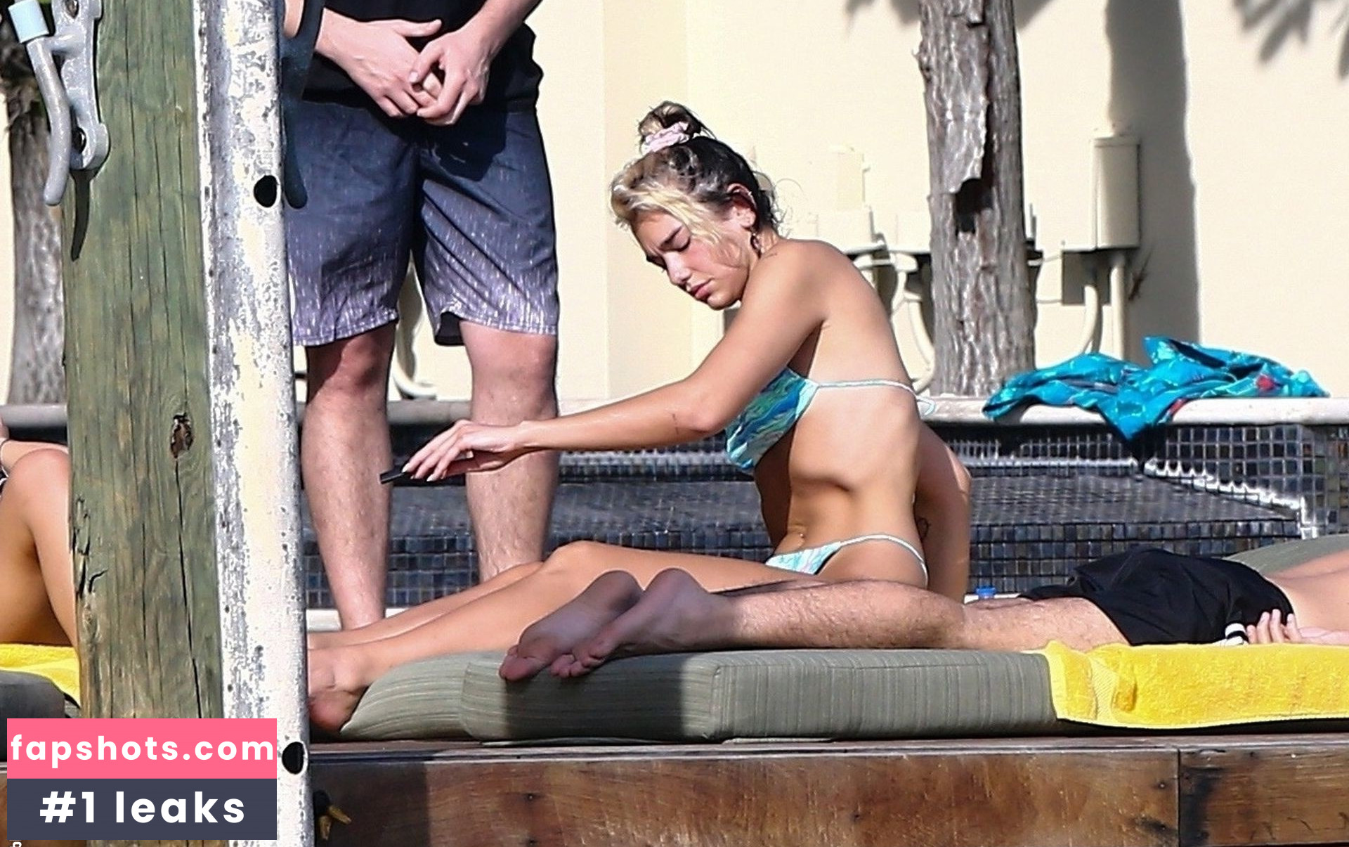 Dua Lipa gallery photo #7532