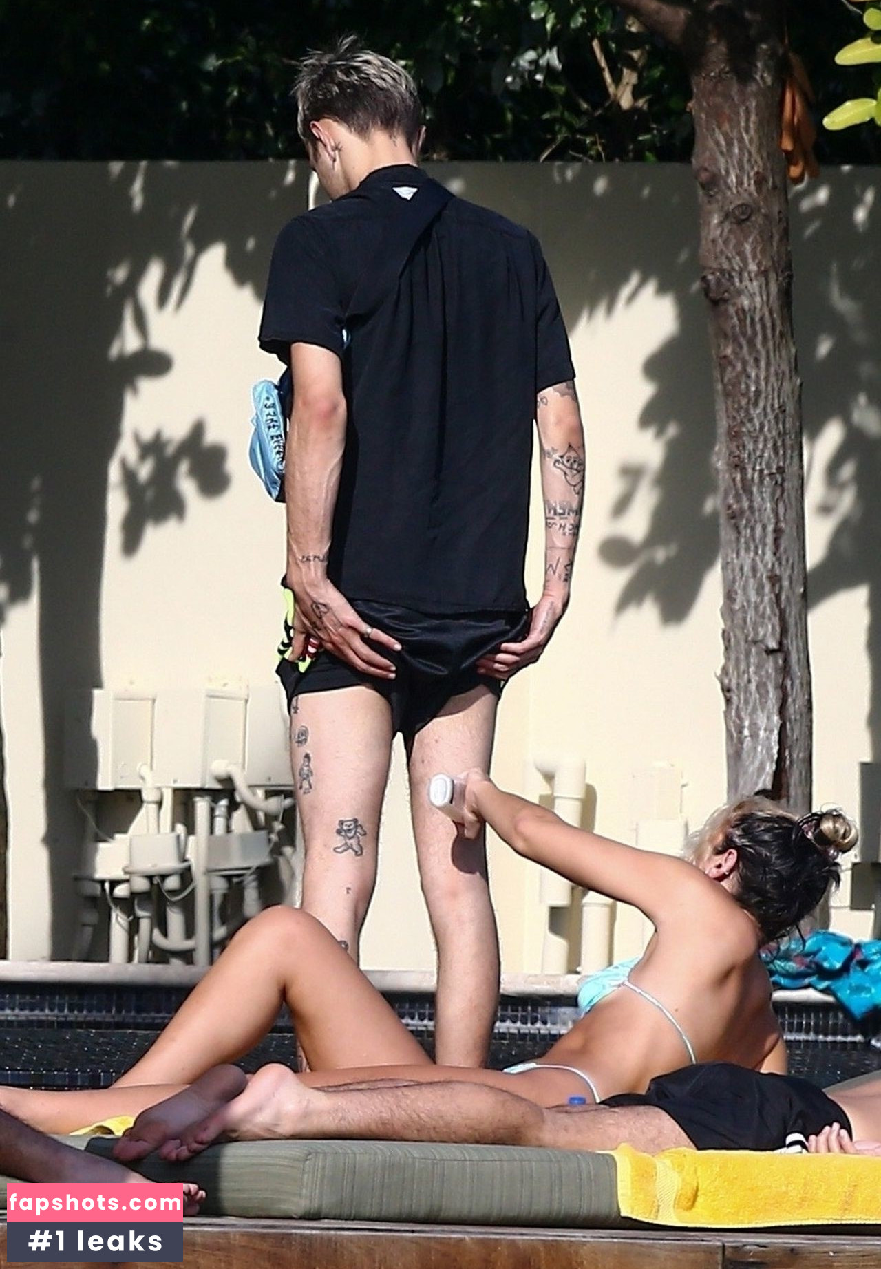 Dua Lipa gallery photo #7559