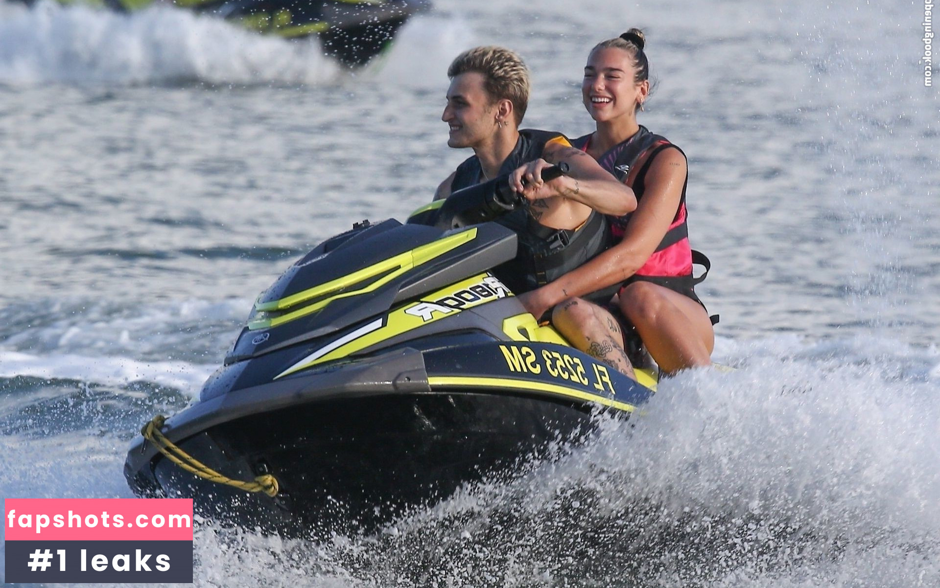 Dua Lipa gallery photo #7613