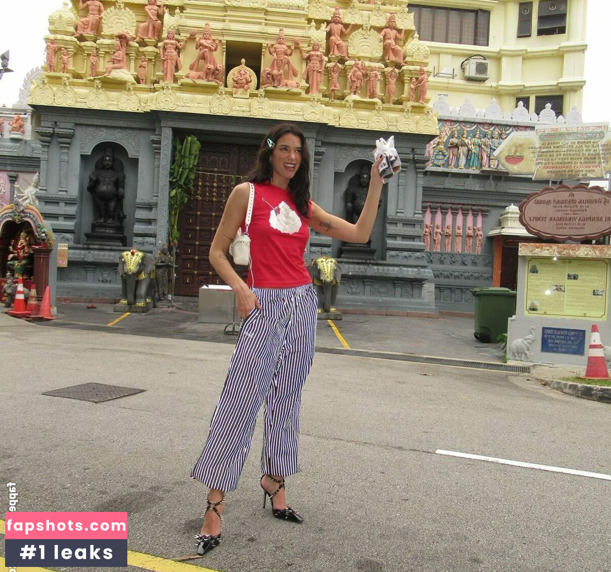 Dua Lipa gallery photo #770