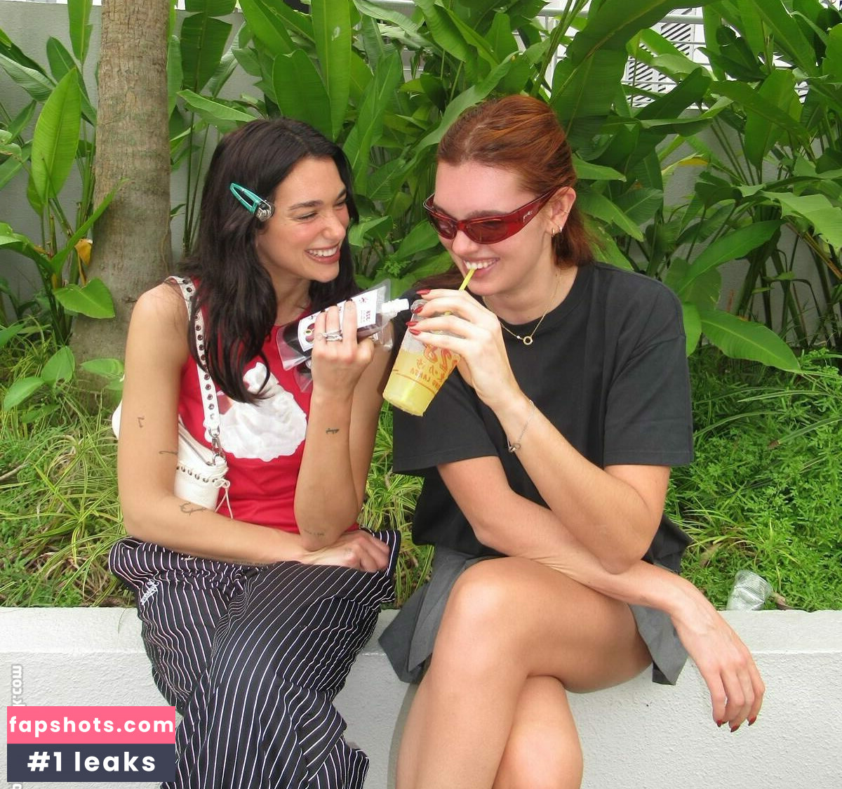 Dua Lipa gallery photo #773