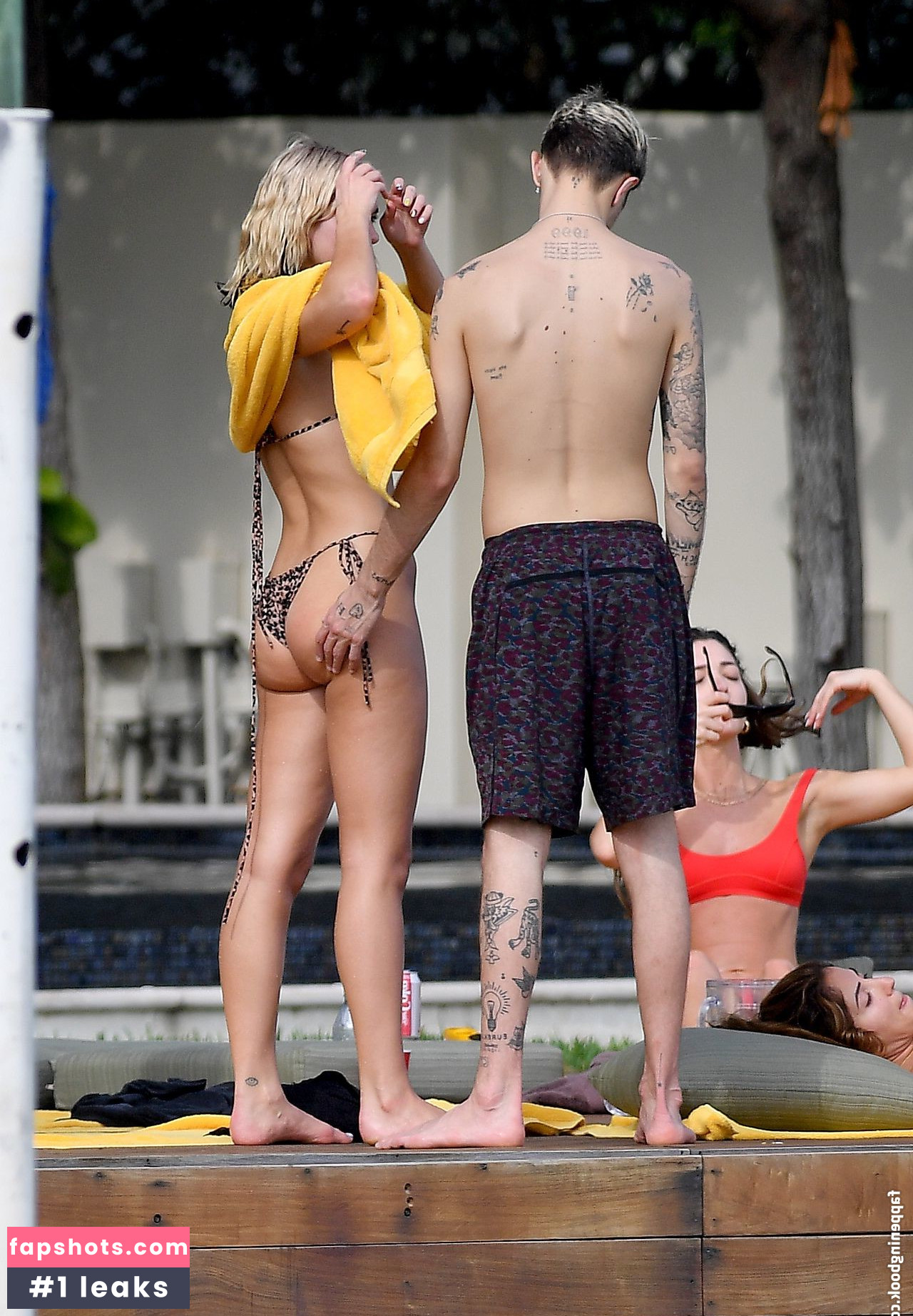 Dua Lipa gallery photo #7732