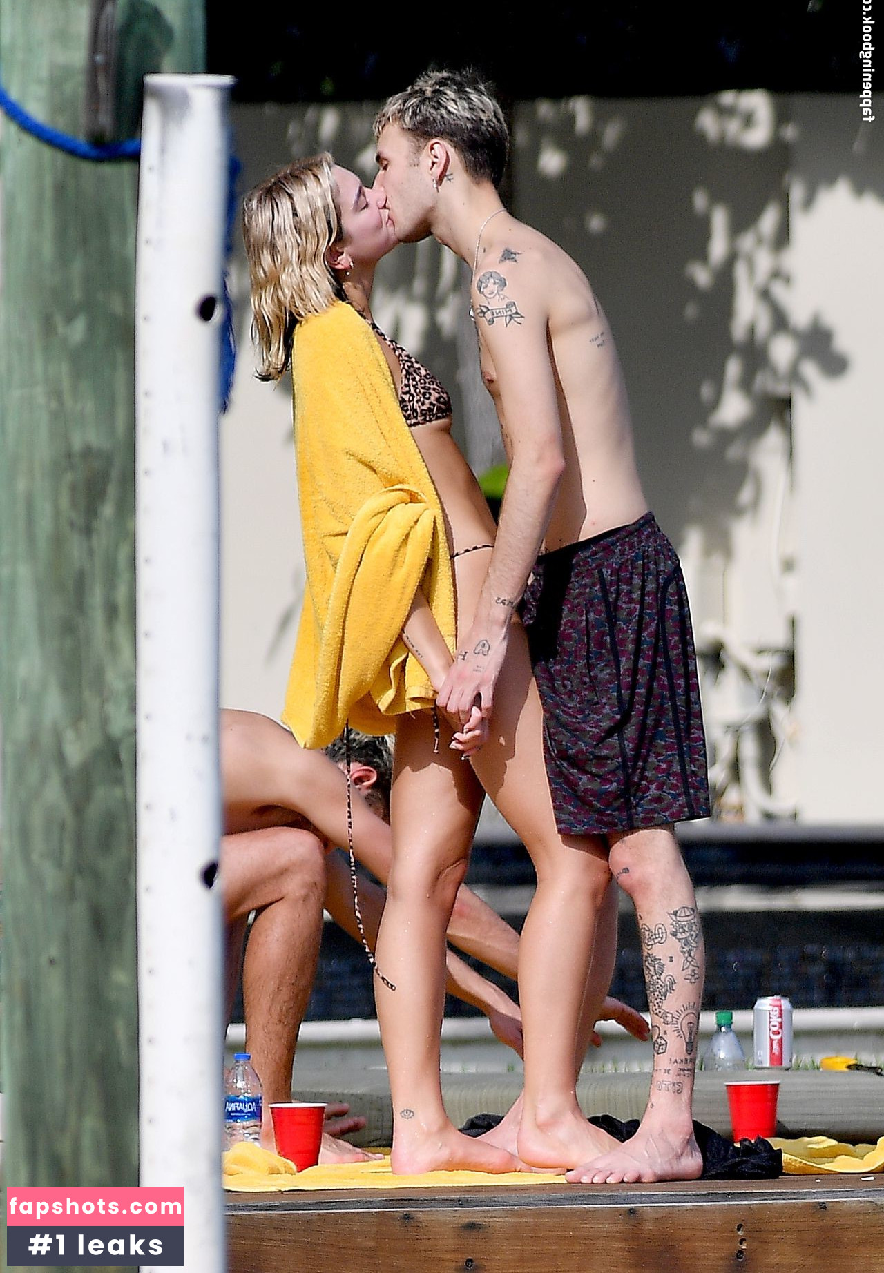 Dua Lipa gallery photo #7751