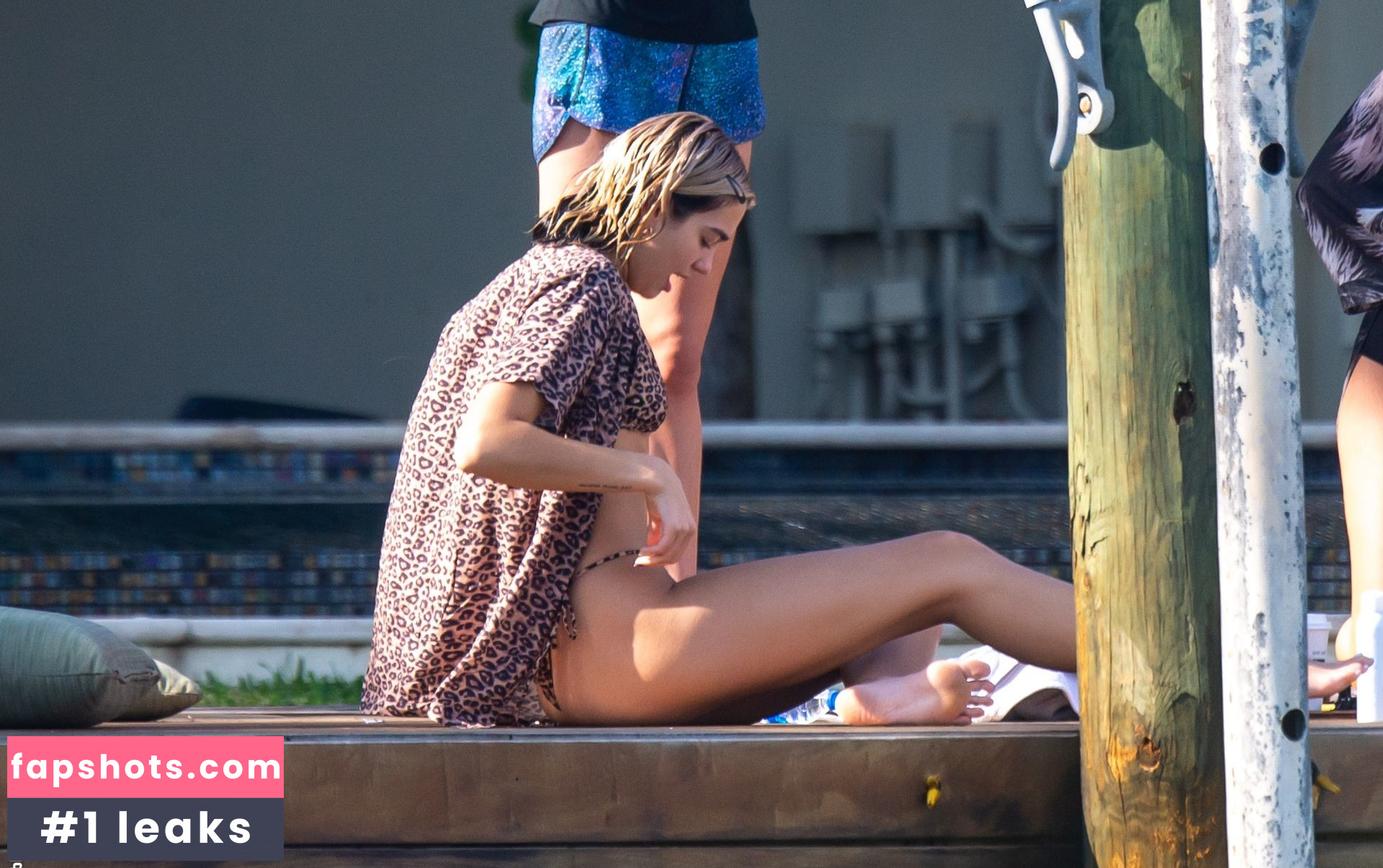 Dua Lipa gallery photo #7780