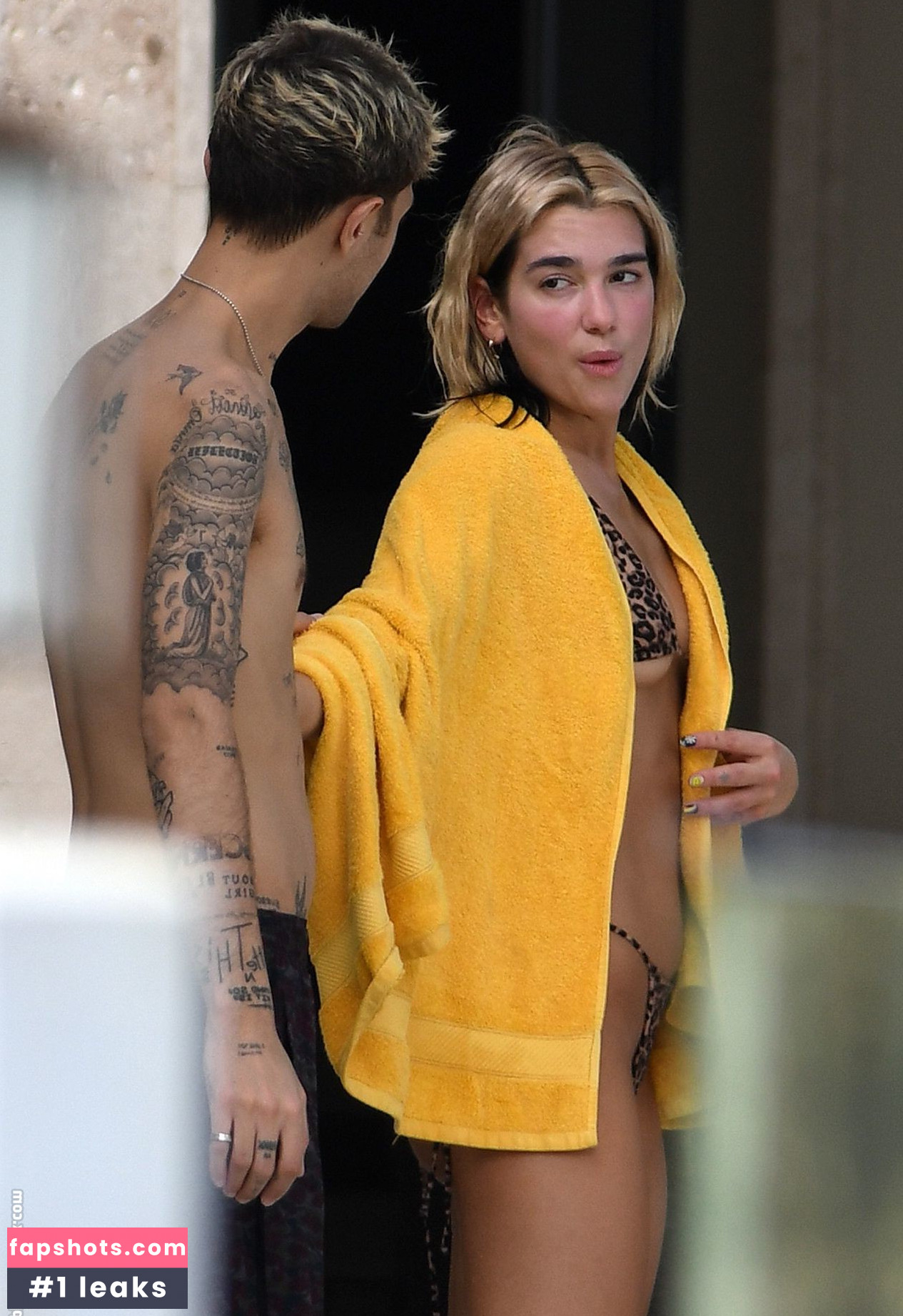 Dua Lipa gallery photo #7786