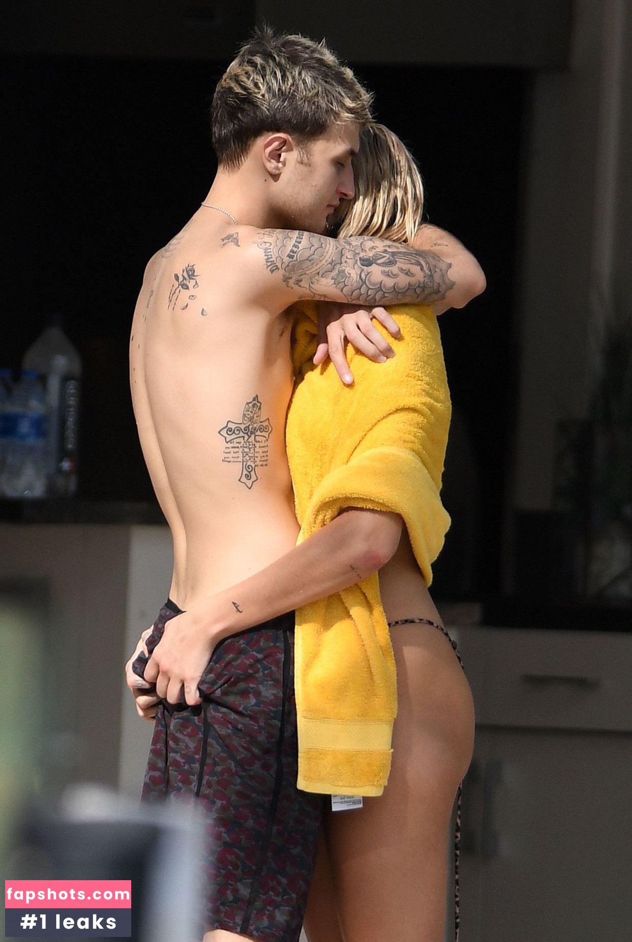 Dua Lipa gallery photo #7819