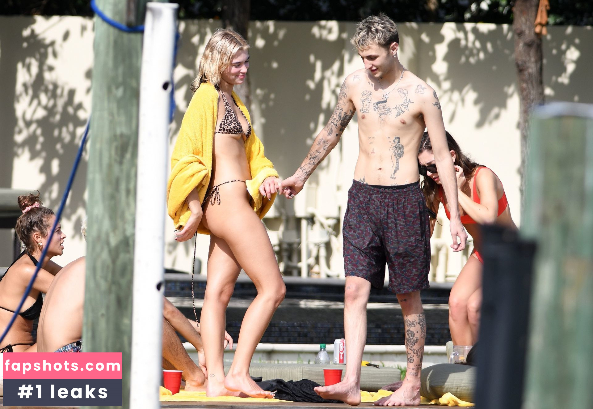 Dua Lipa gallery photo #7832