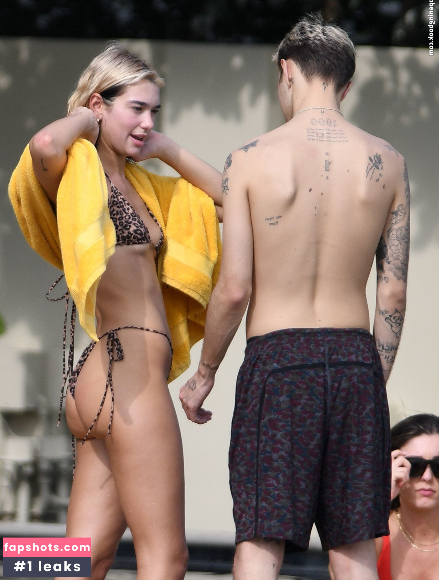 Dua Lipa gallery photo #7846