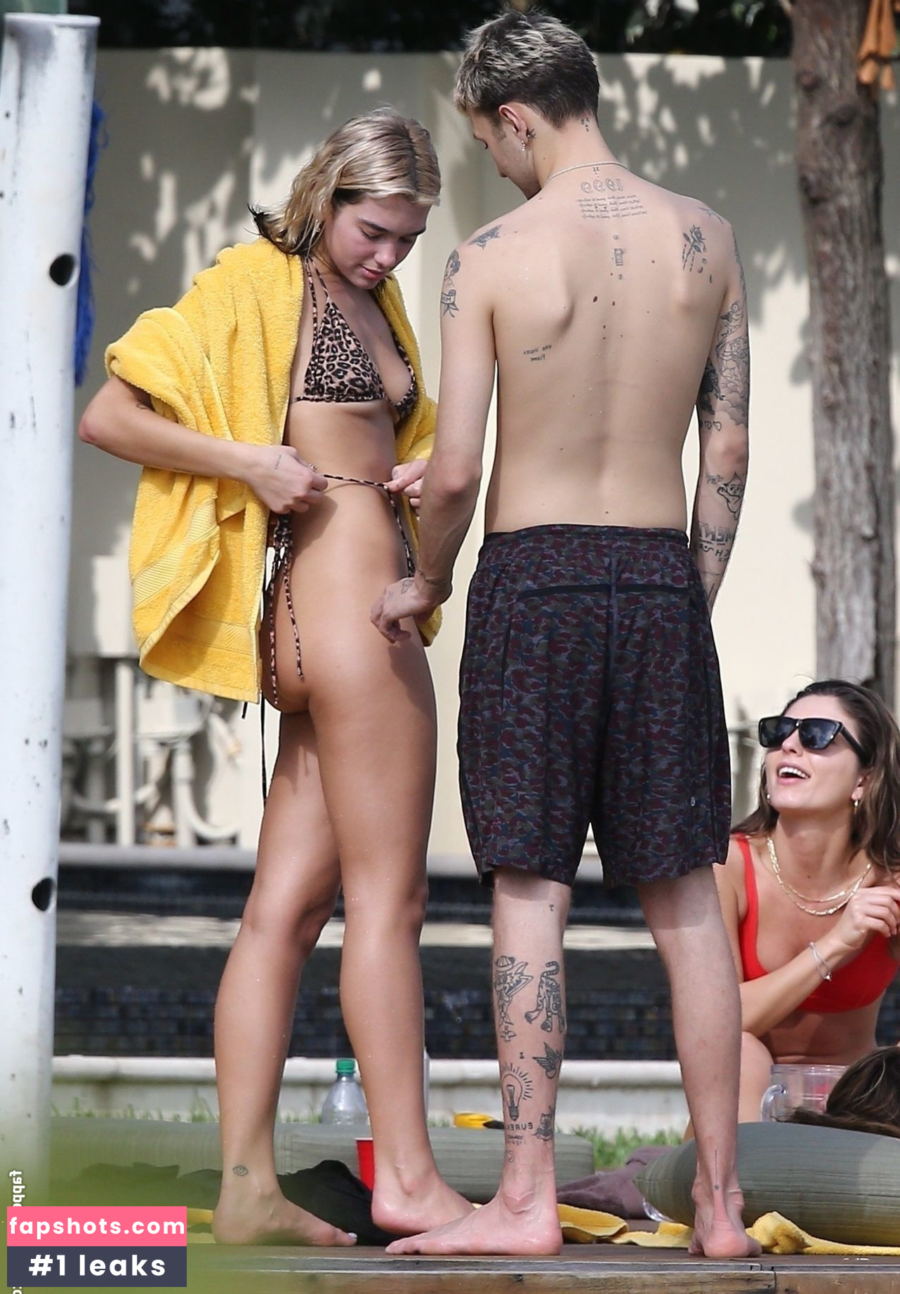 Dua Lipa gallery photo #7886