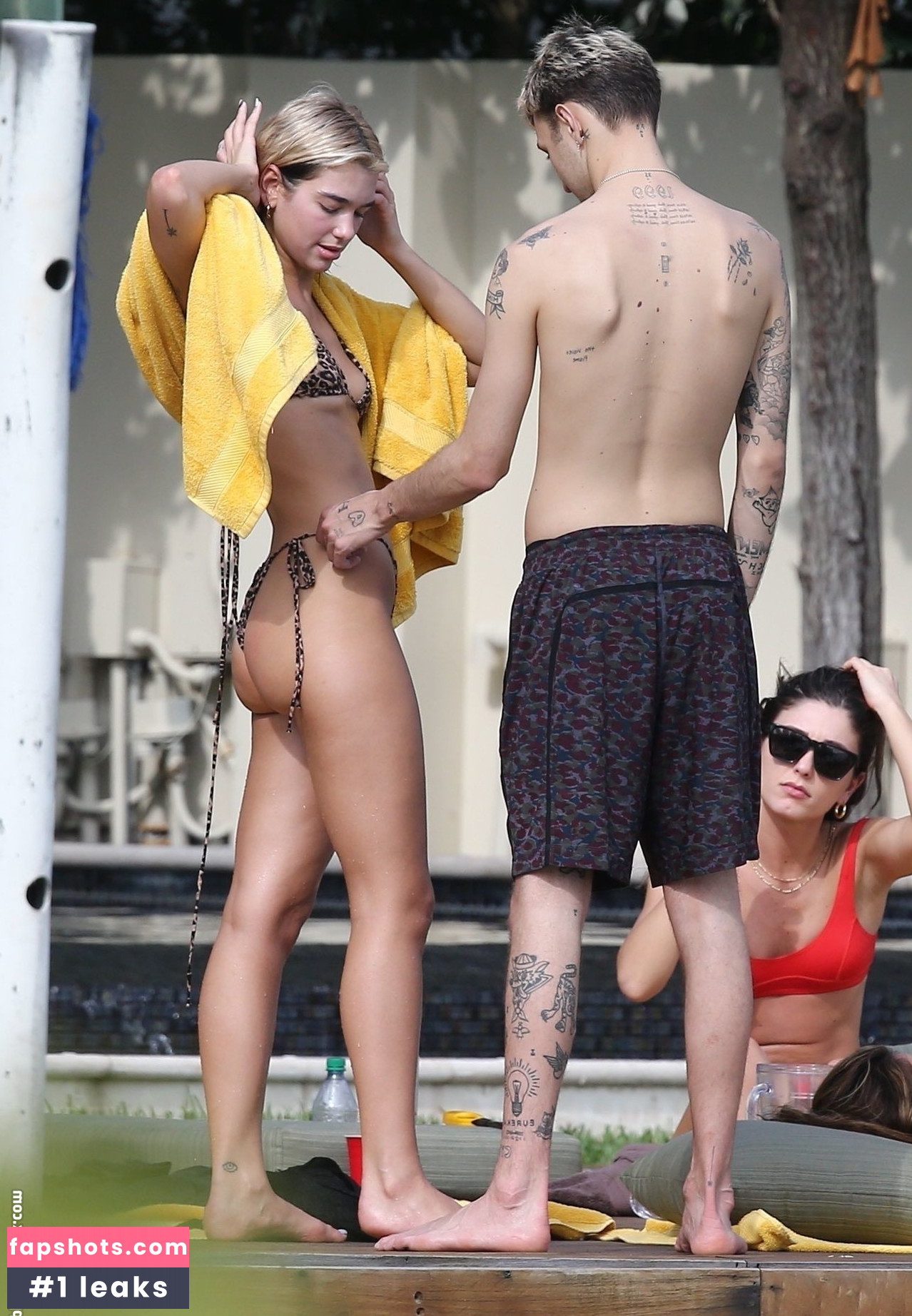 Dua Lipa gallery photo #7888