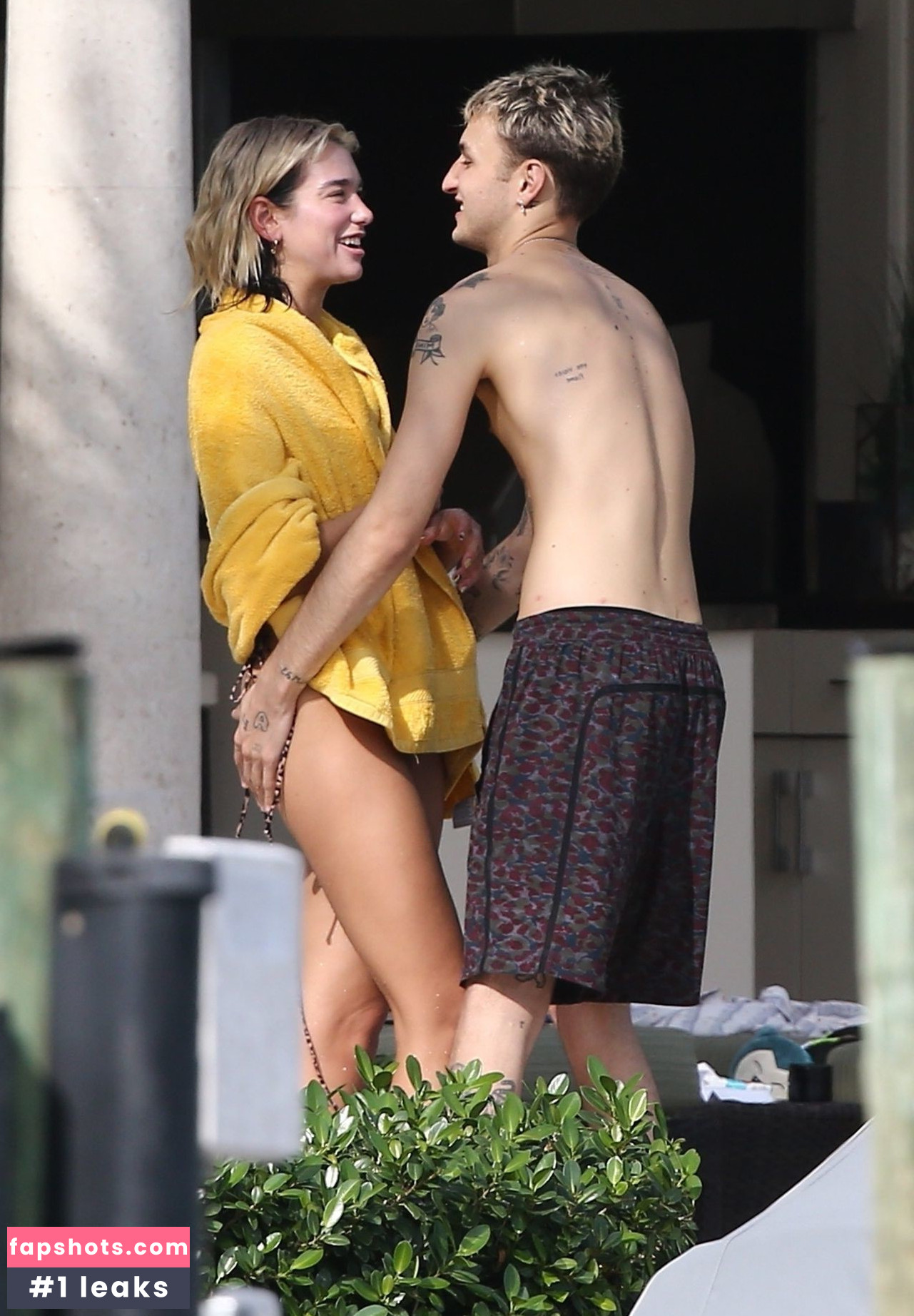 Dua Lipa gallery photo #7903